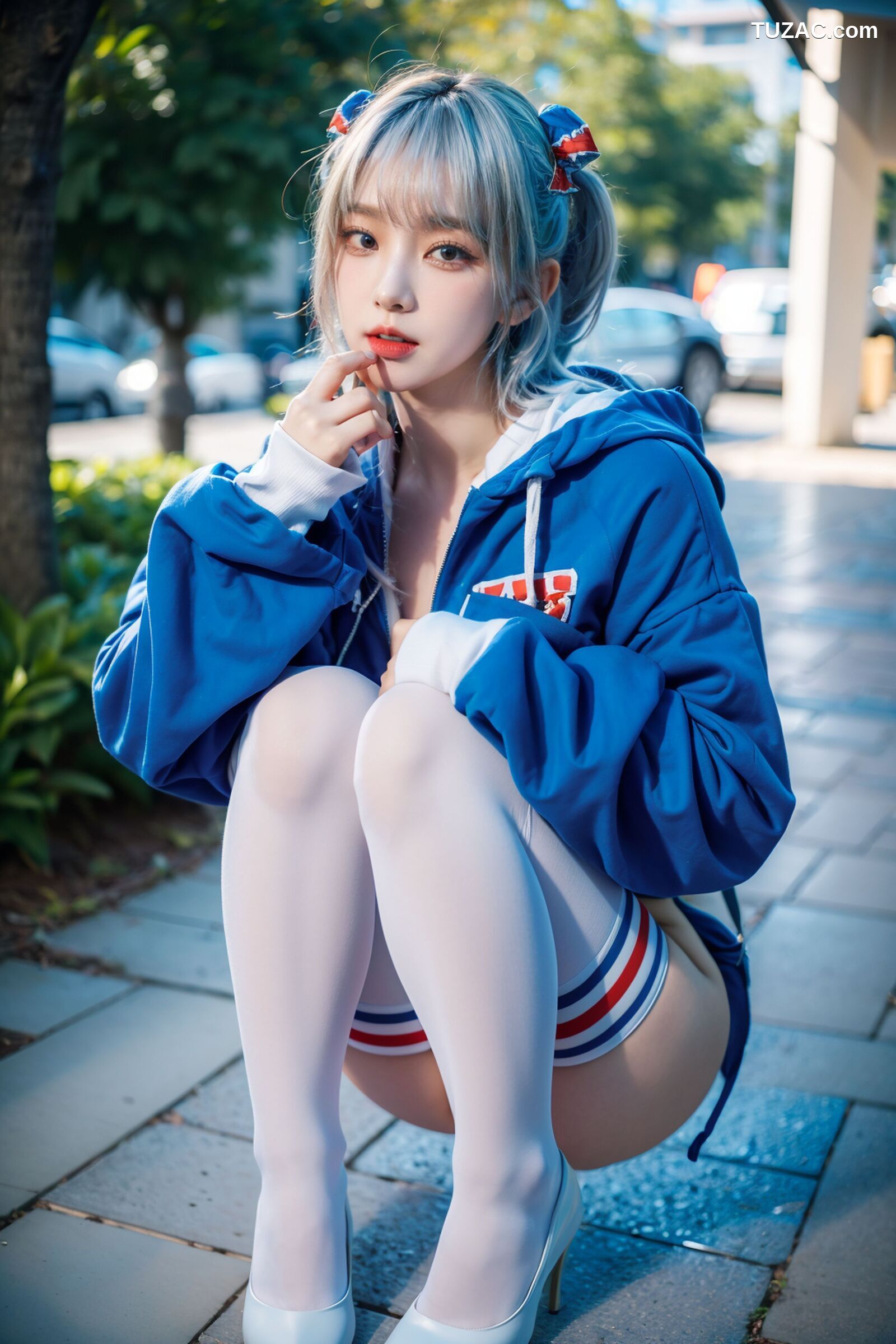 AI美女-拟实-蓝色运动服女生户外
