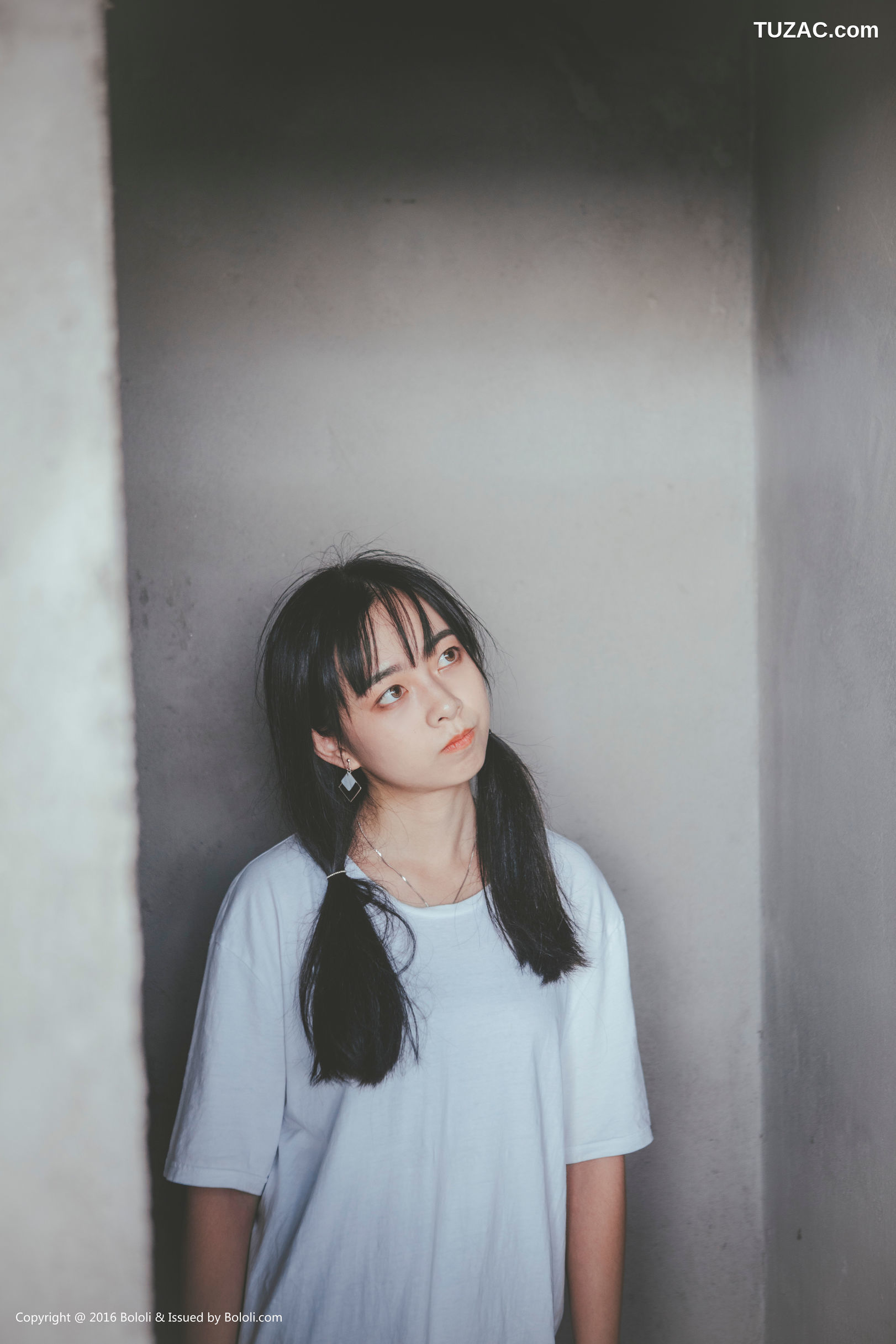 Kimoe激萌文化-020-超凶的诺废墟中的清新少女