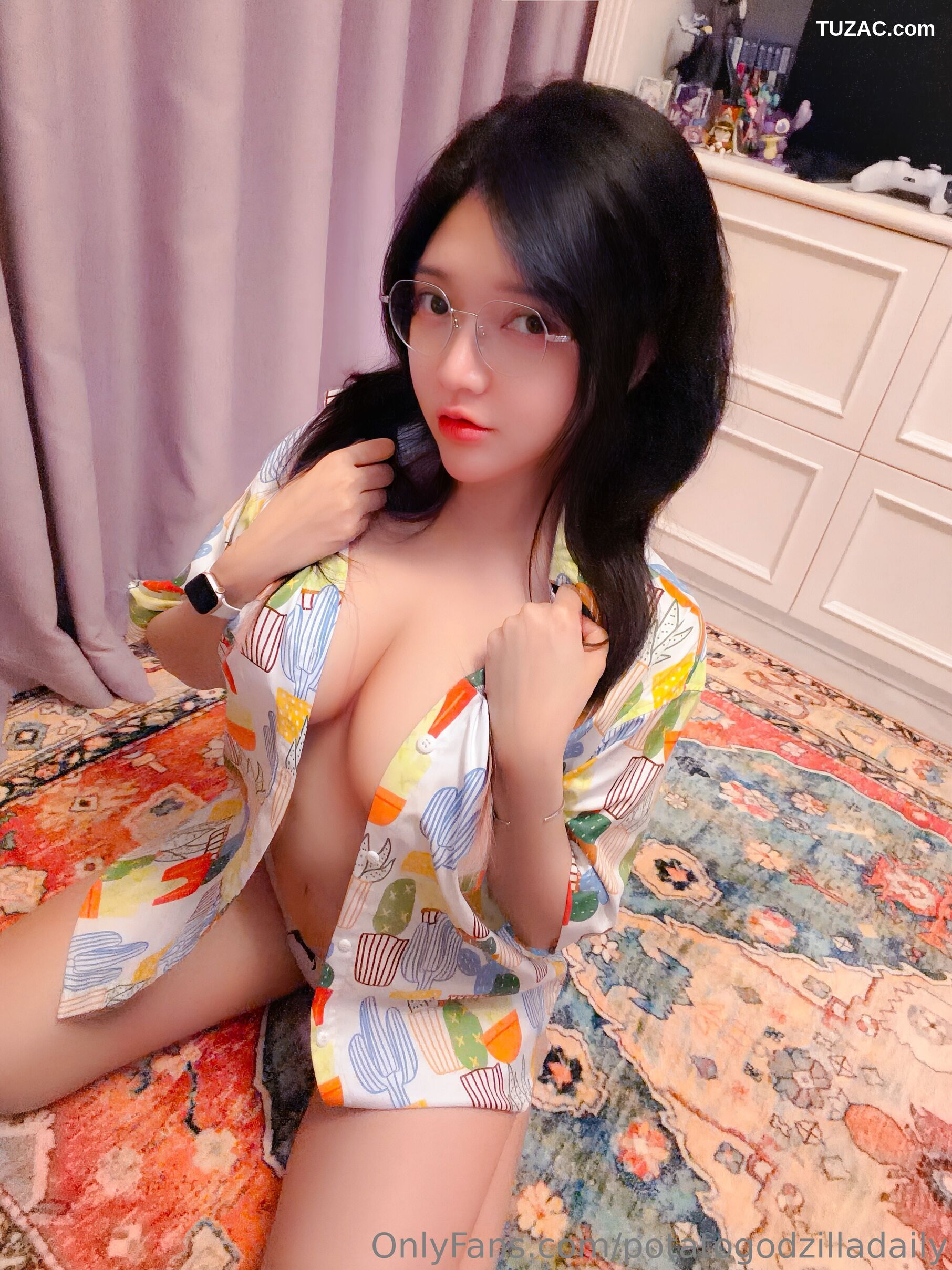 Potato-Godzilla-OnlyFans-Nude-Oct-2025