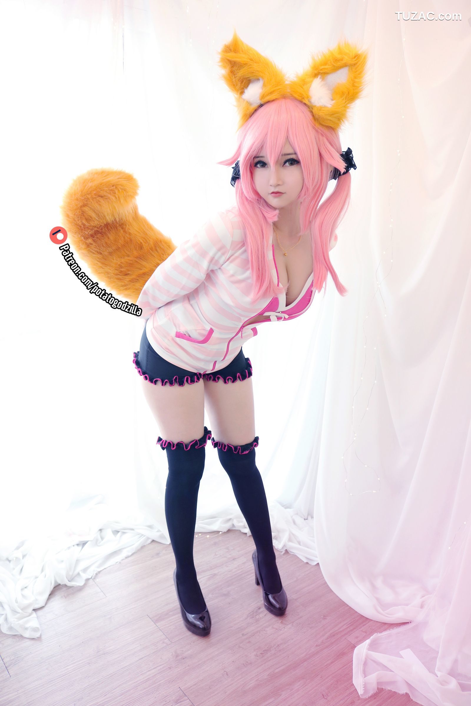 Potato-Godzilla-Tamamo-Pink-Suit