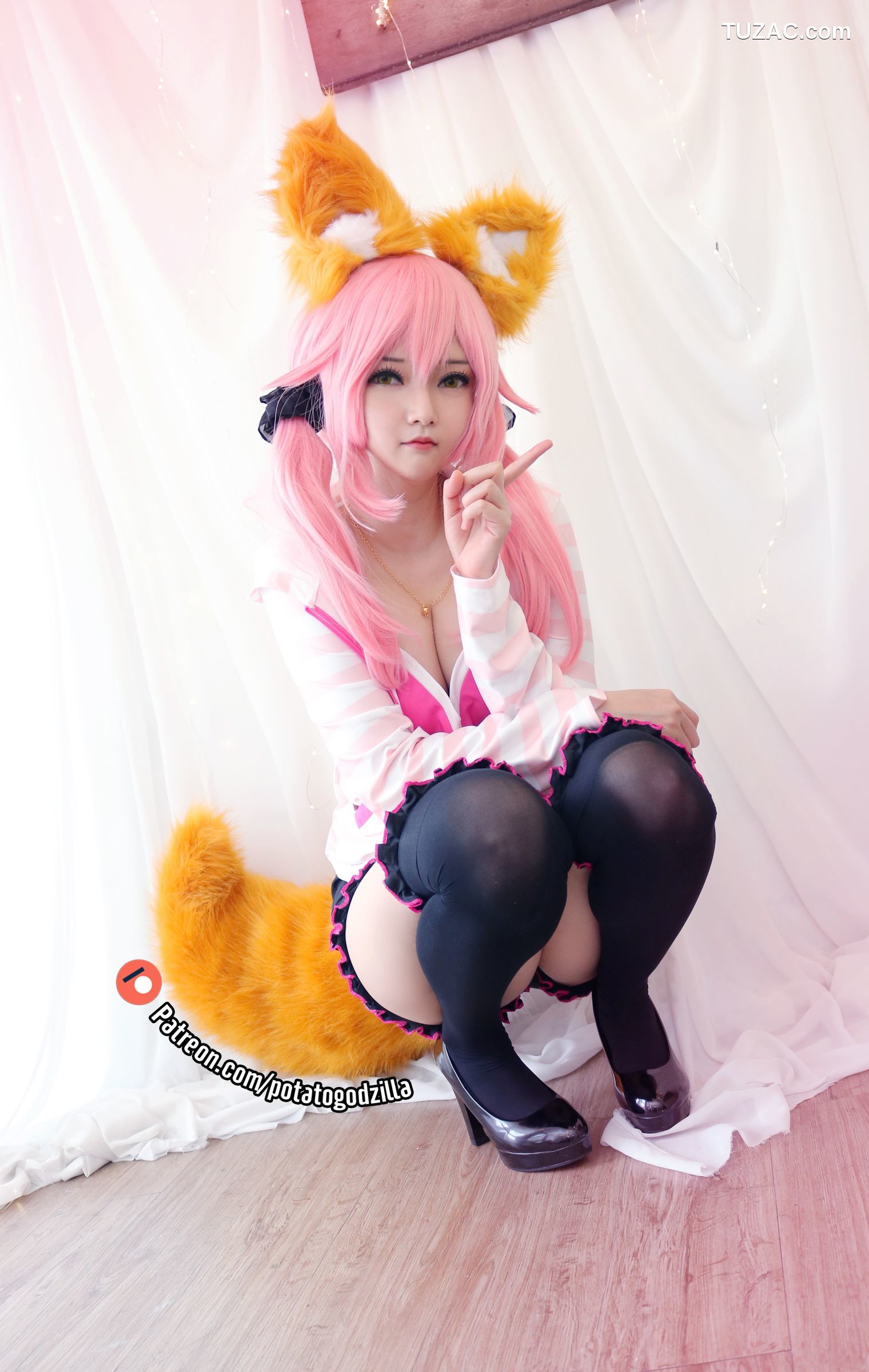 Potato-Godzilla-Tamamo-Pink-Suit