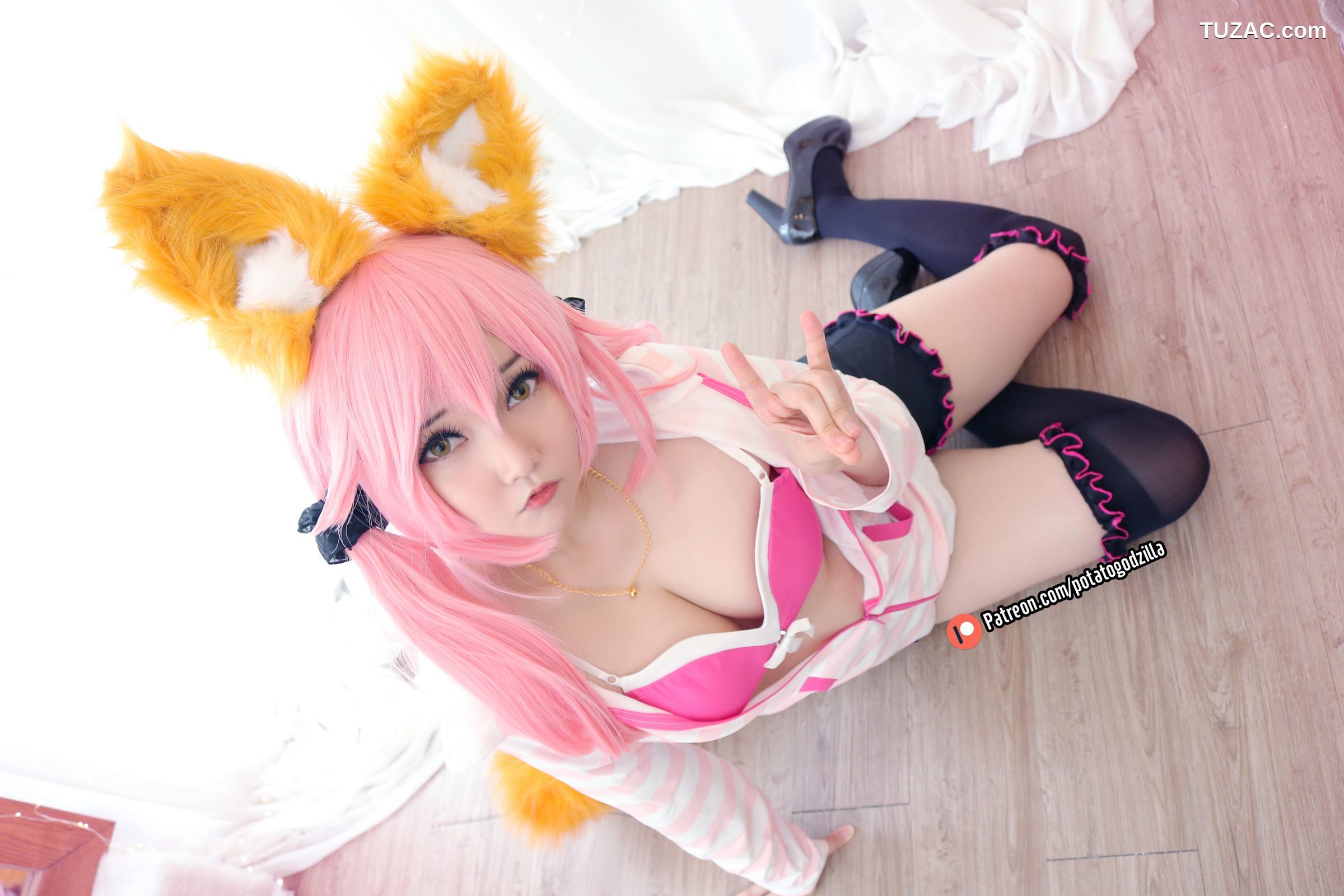 Potato-Godzilla-Tamamo-Pink-Suit