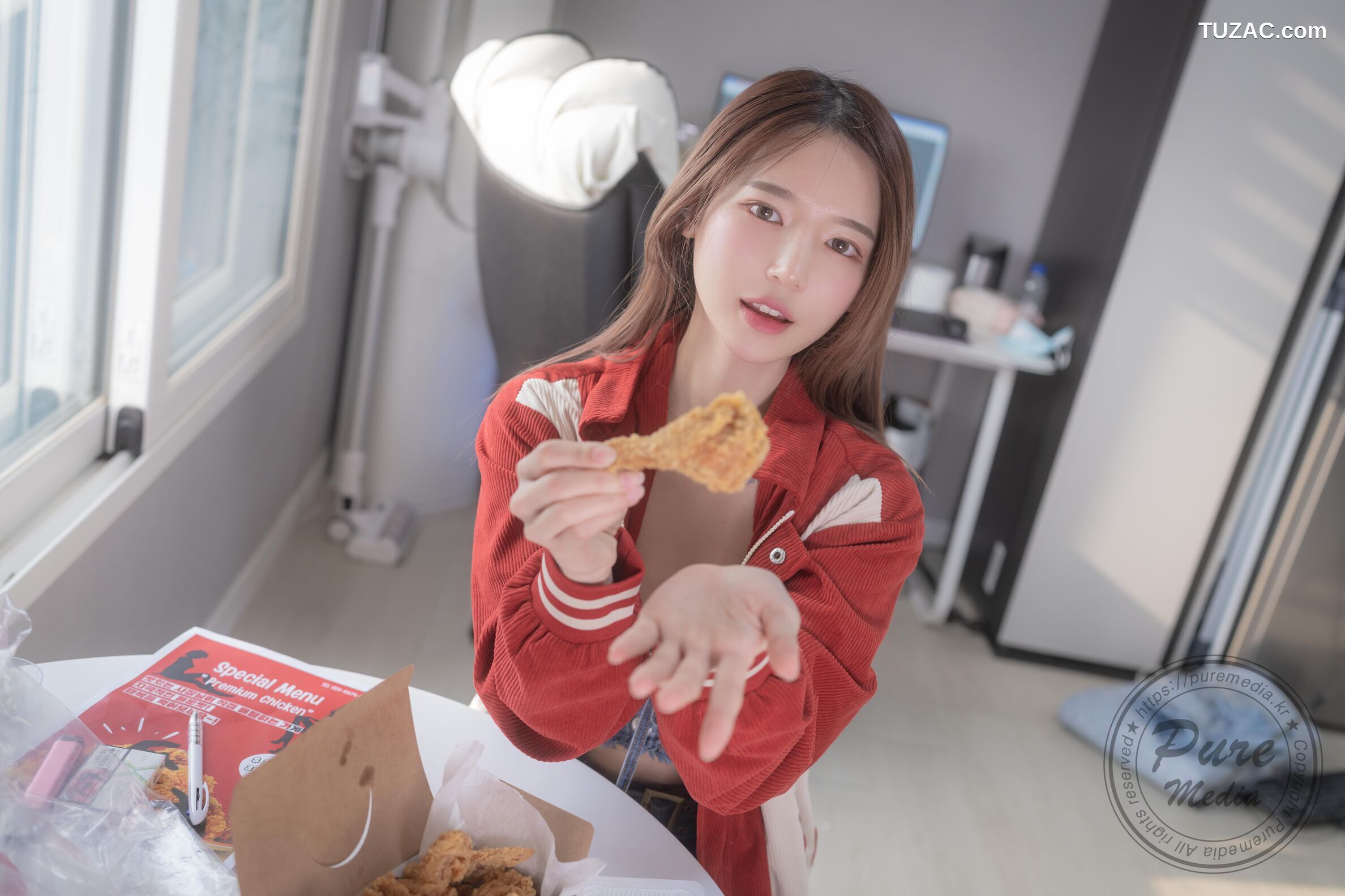 Yeha-Expensive-and-Delicious-Naked-Hen-Pure-Media-Vol.277