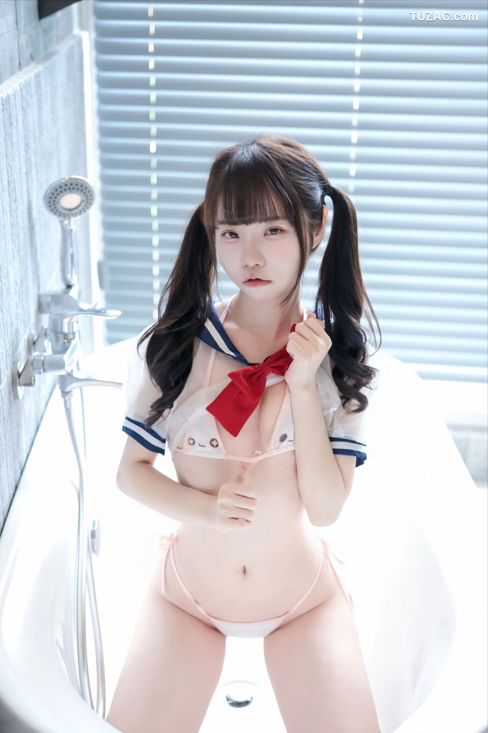 可可小白兔-透明学生服