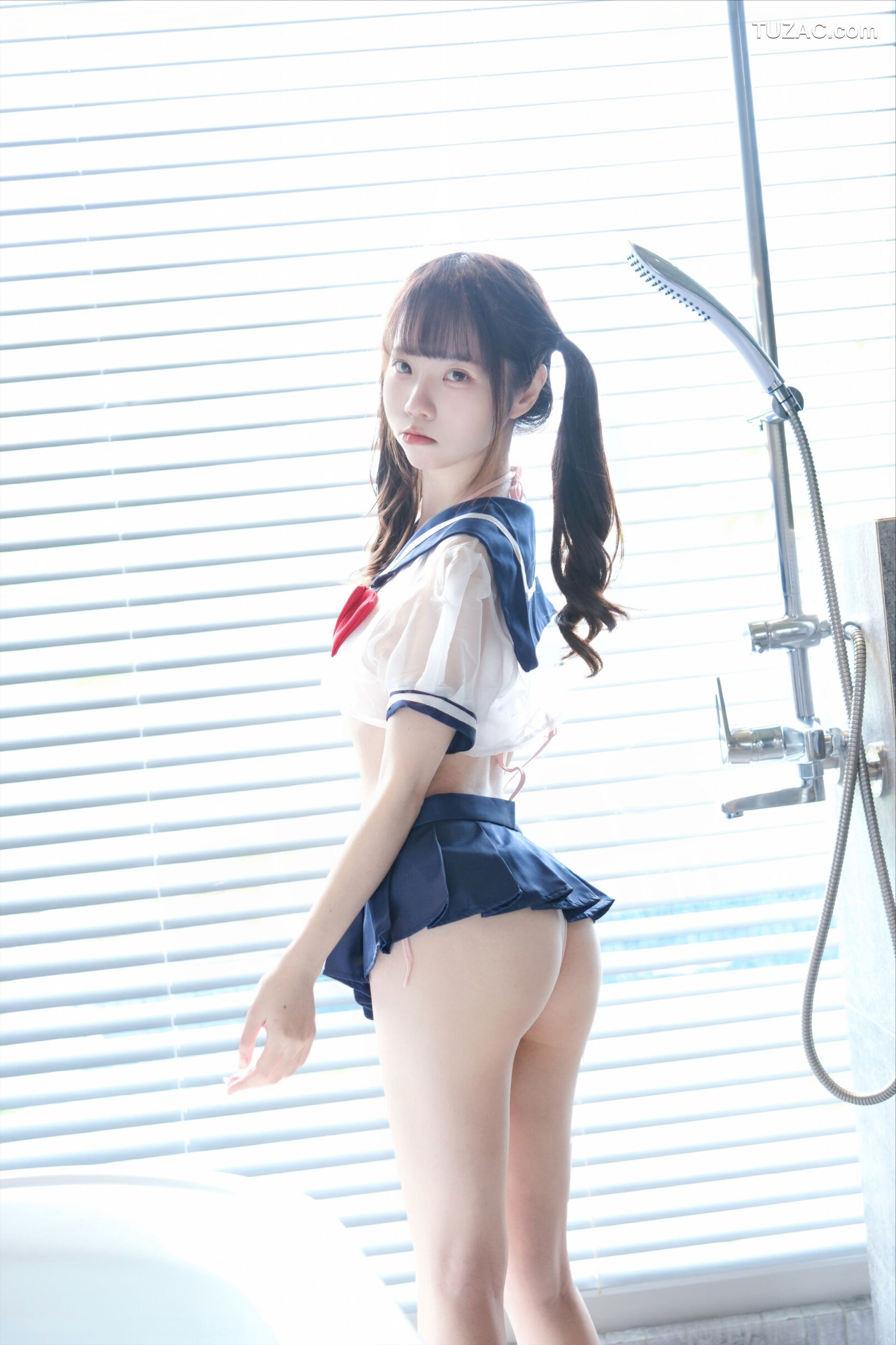 可可小白兔-透明学生服