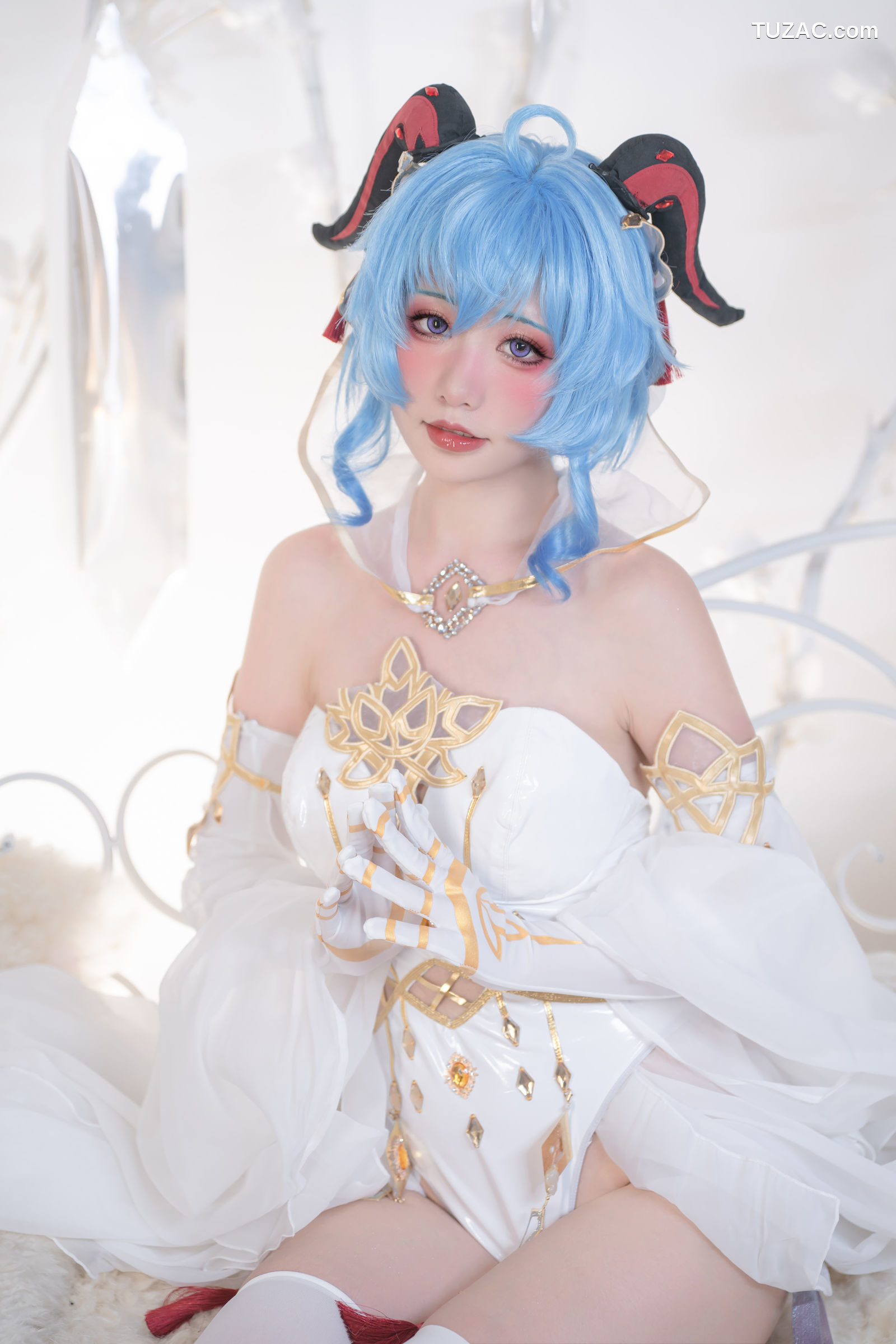 爆机少女喵小吉-12月T3-双子：最强冰雪组合