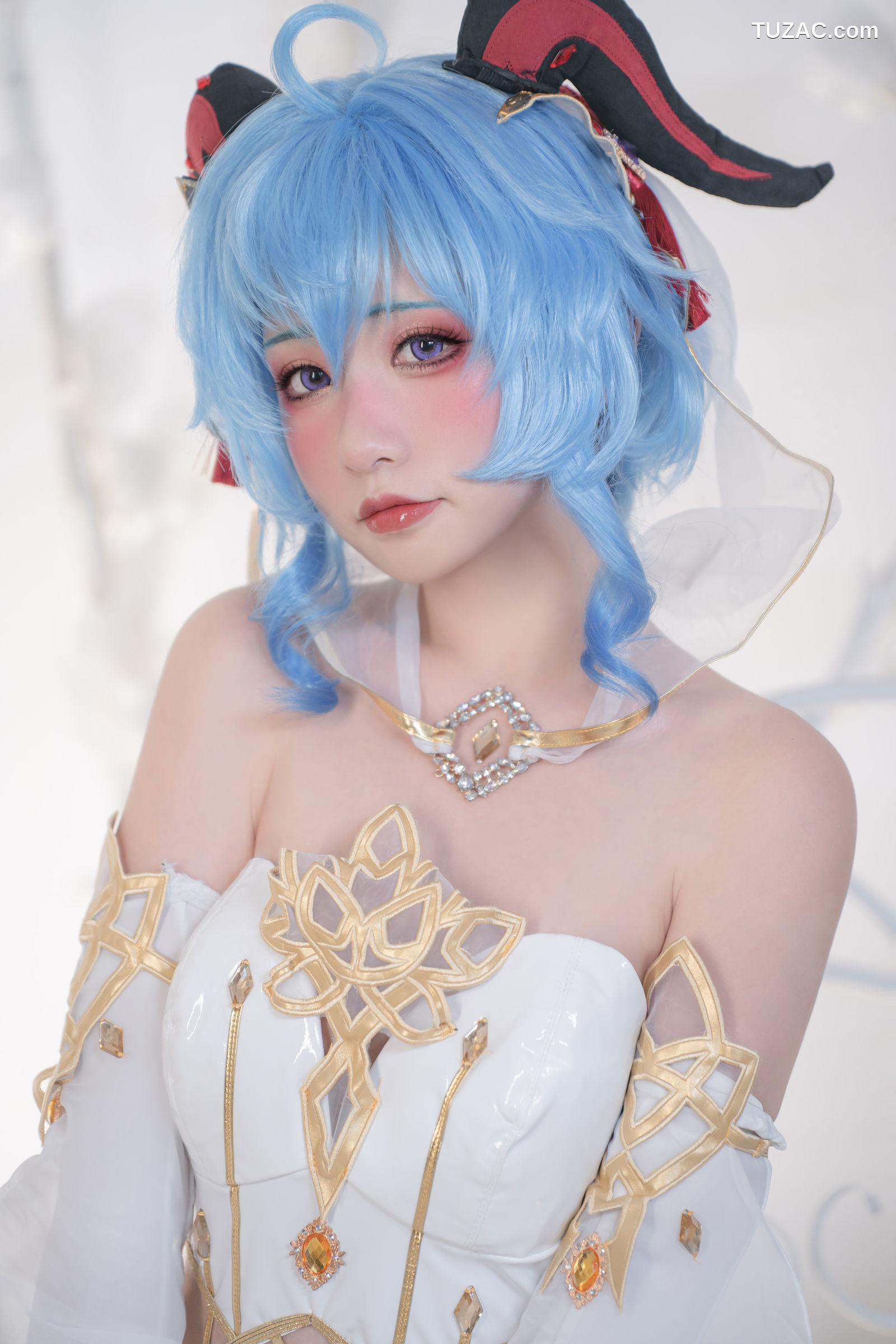 爆机少女喵小吉-12月T3-双子：最强冰雪组合