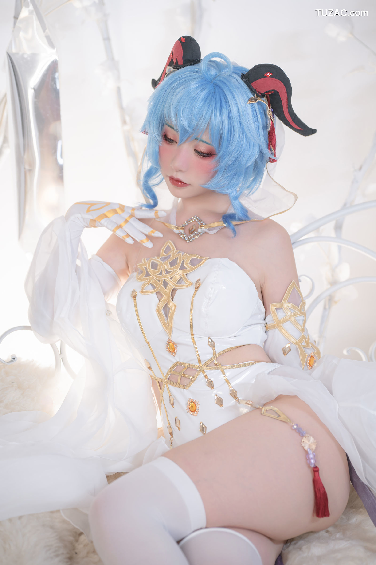 爆机少女喵小吉-12月T3-双子：最强冰雪组合