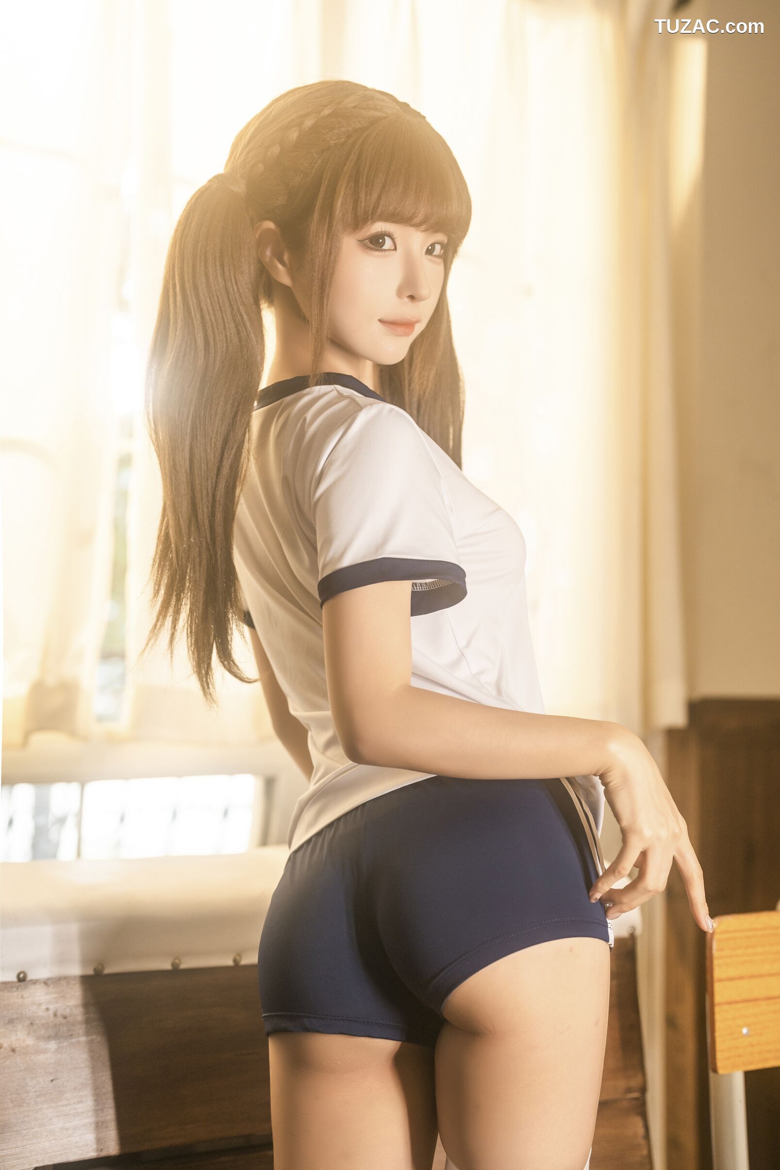 蠢沫沫-《体操室》