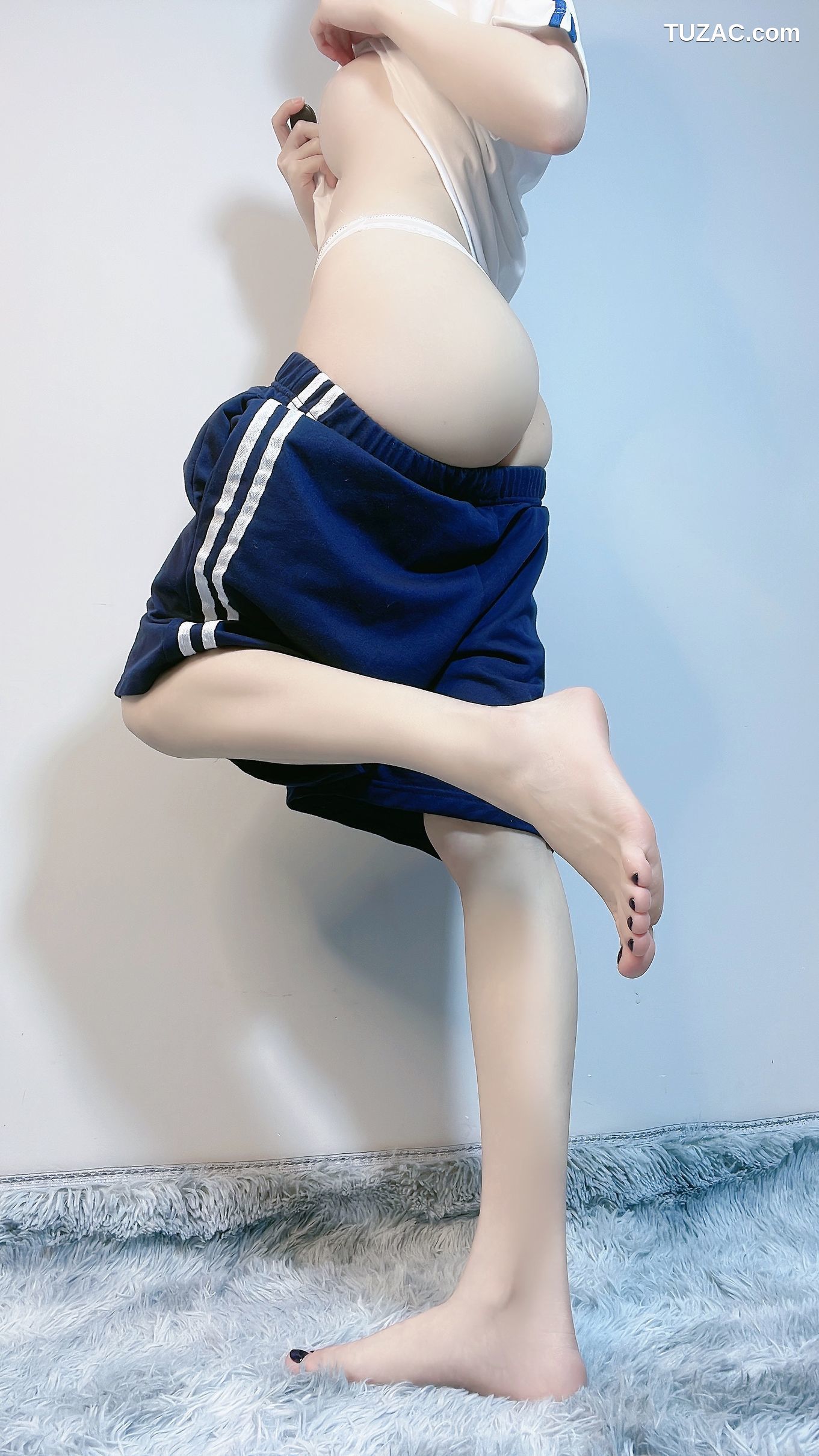 鹿八岁-不良学妹