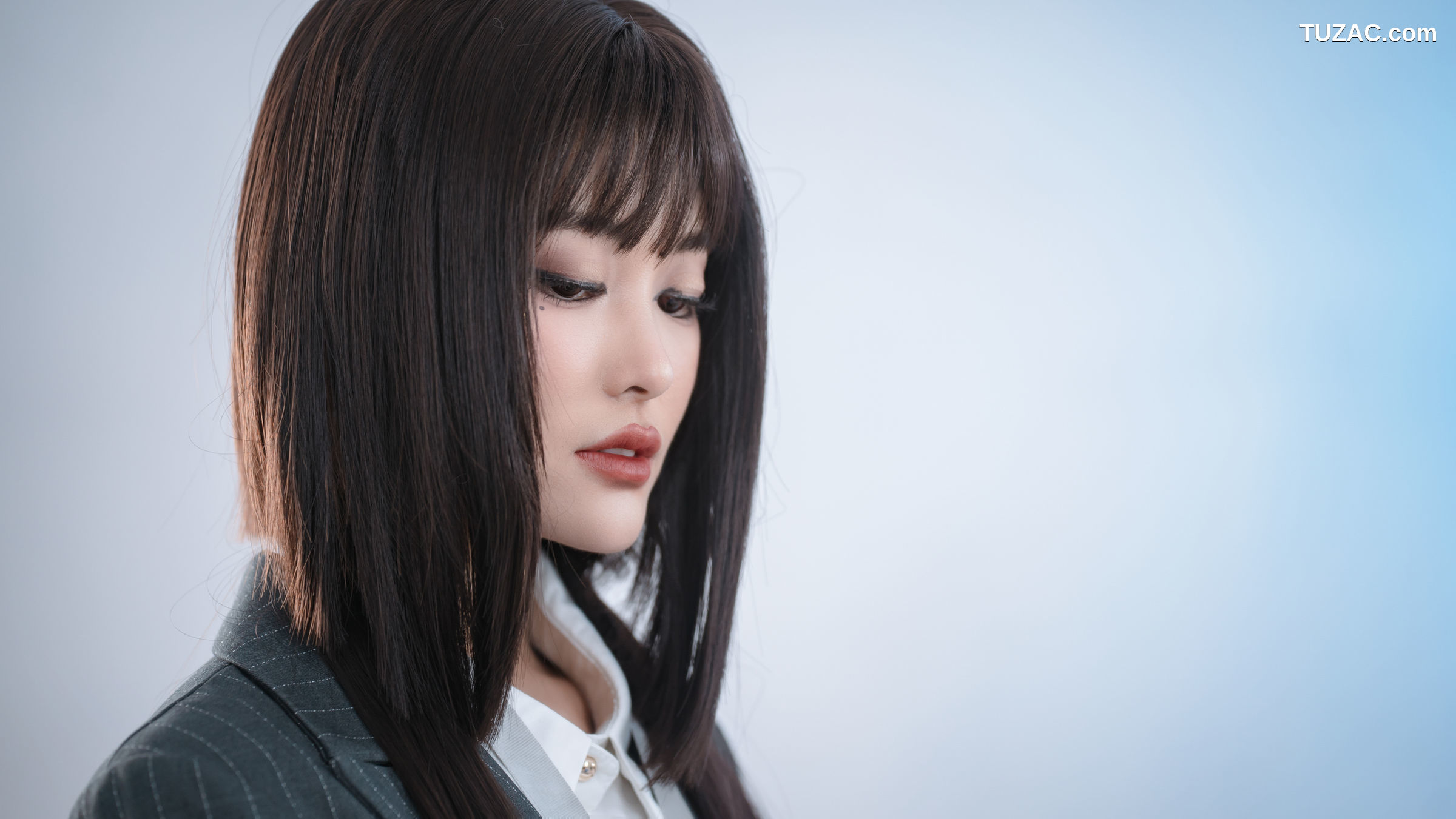 鹿八岁-女上司和女下属