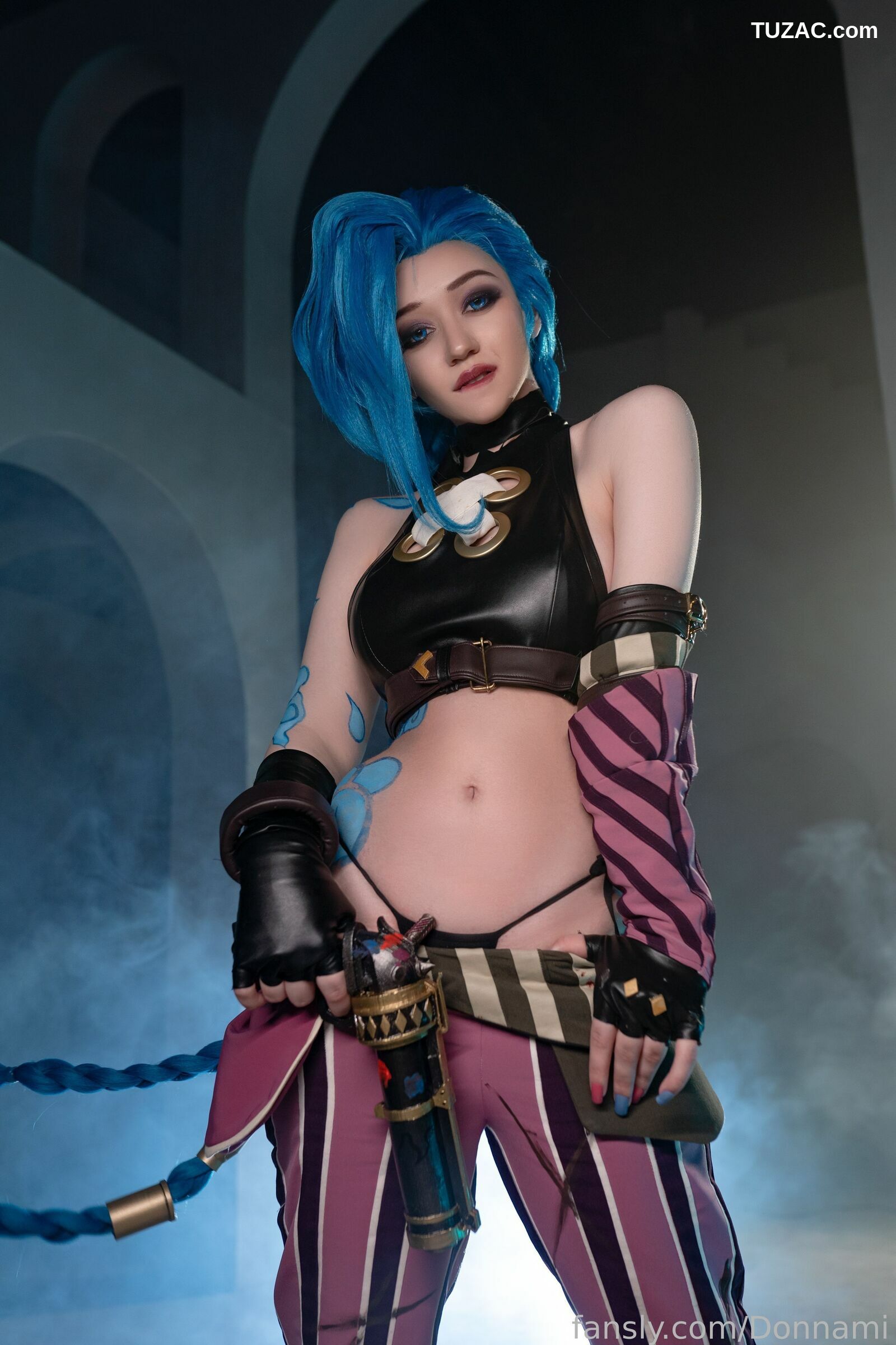 Donna-Loli-cosplay-jinx