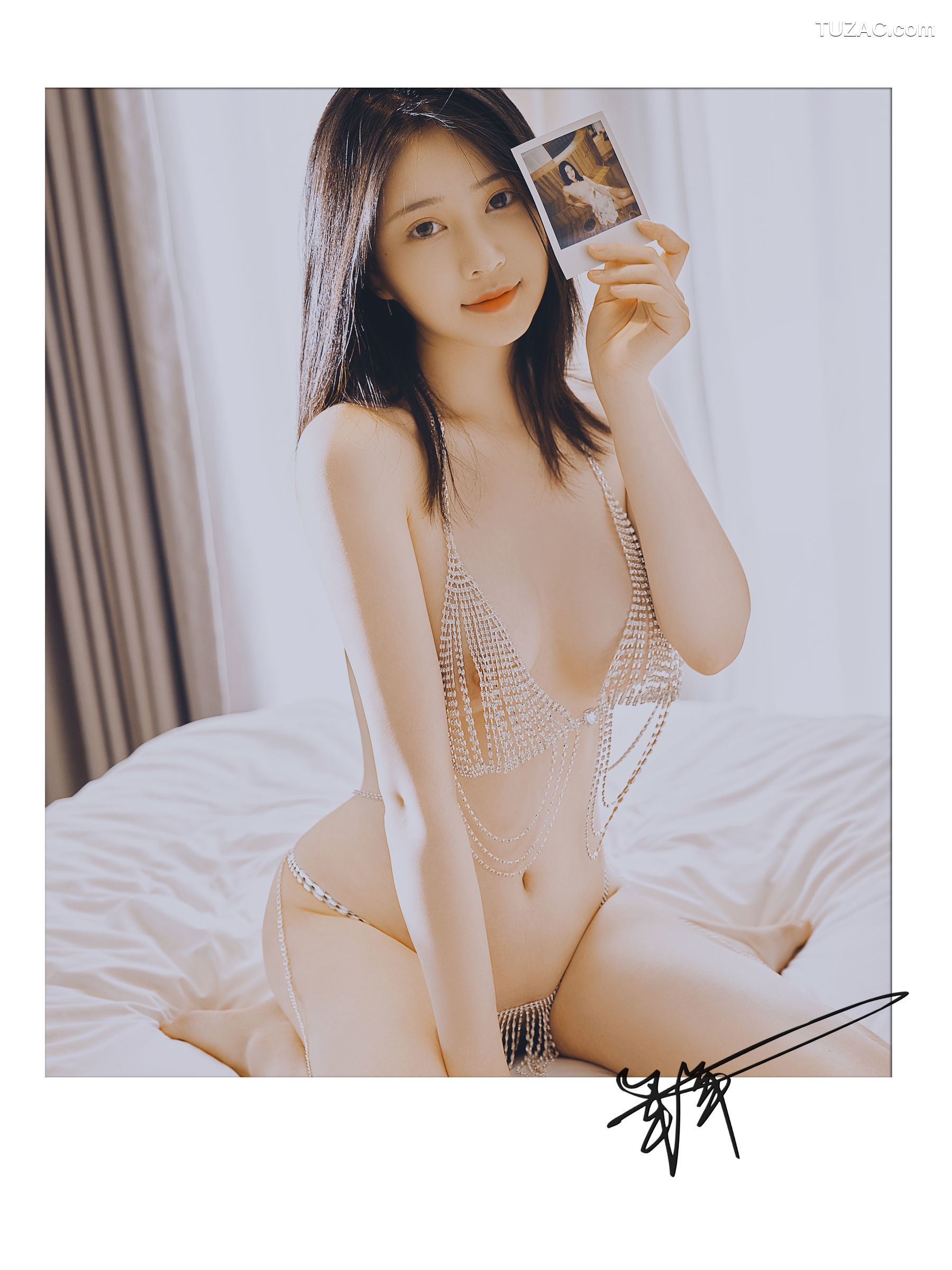 年年-宝利来女孩
