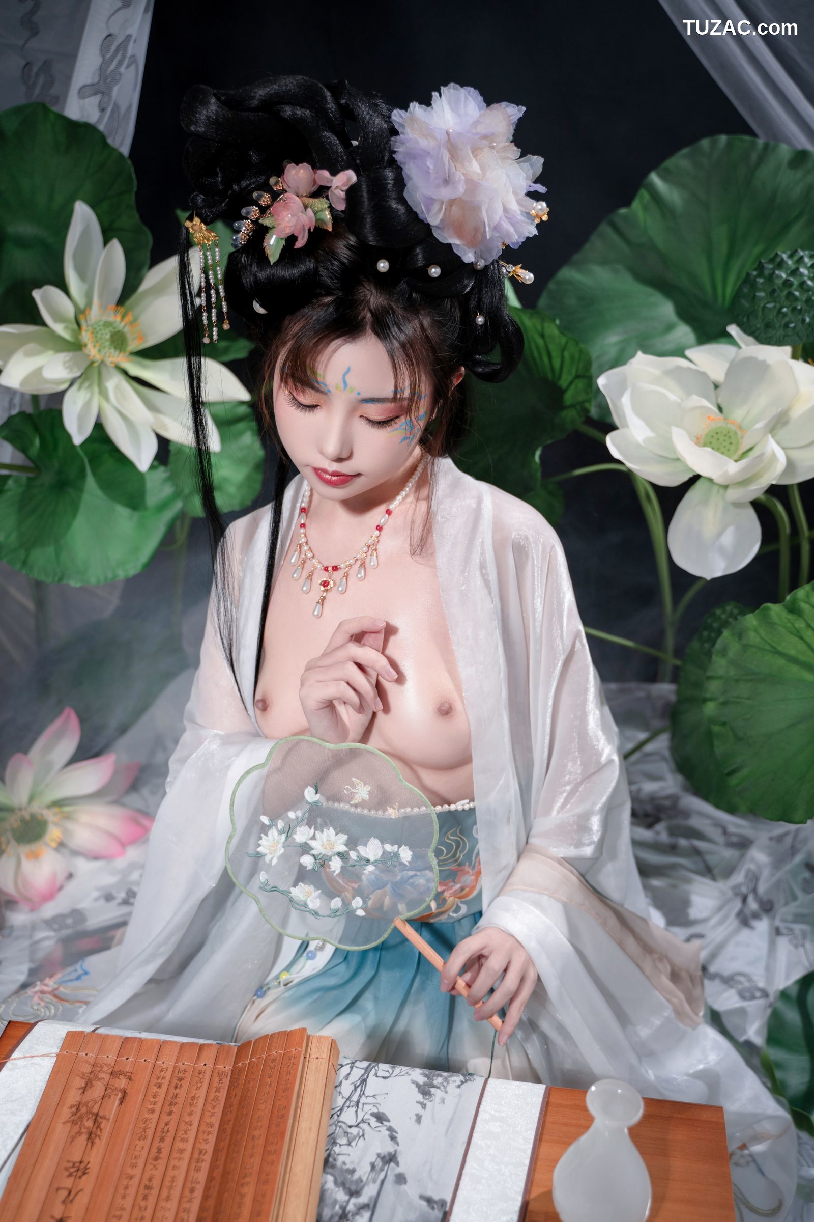 爆机少女喵小吉-月华清