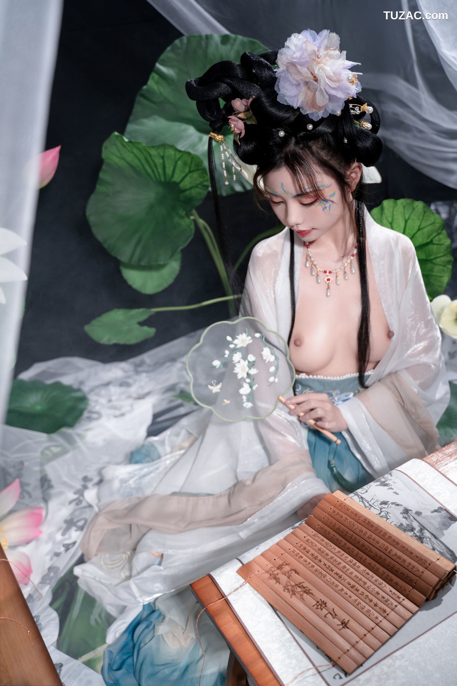 爆机少女喵小吉-月华清