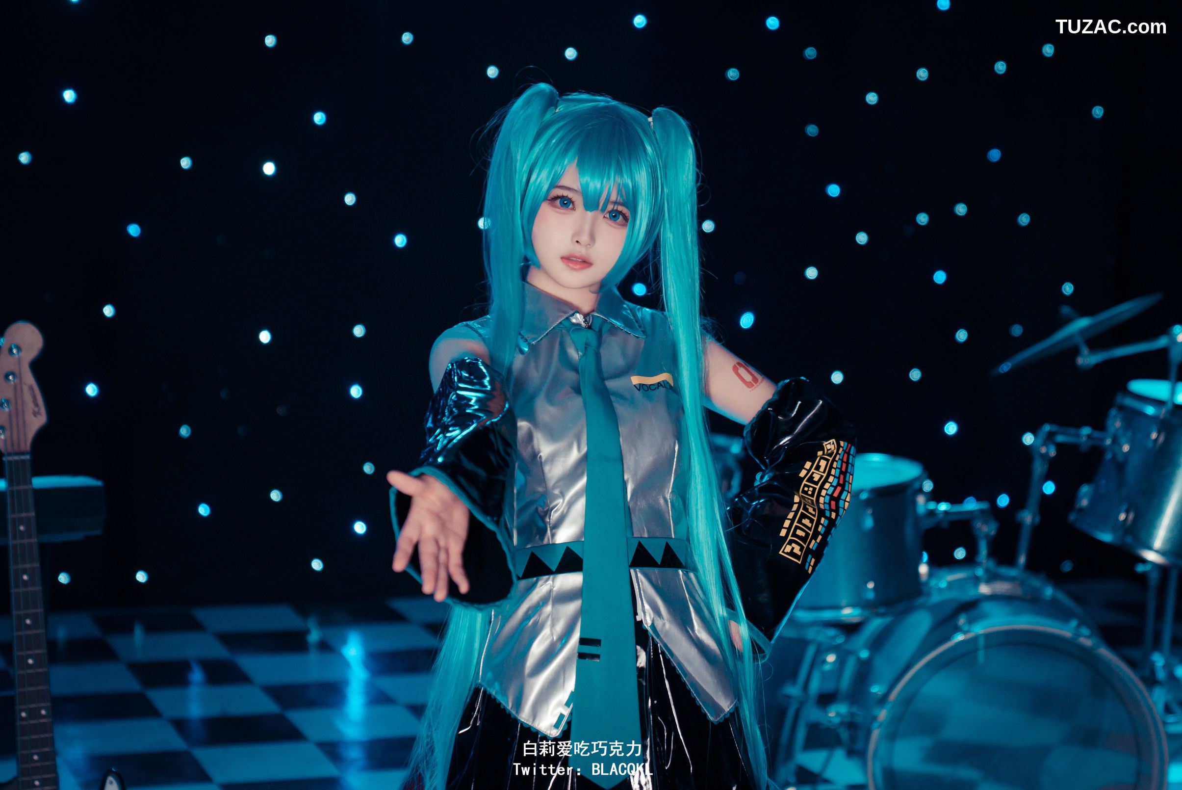 白莉爱吃巧克力-miku