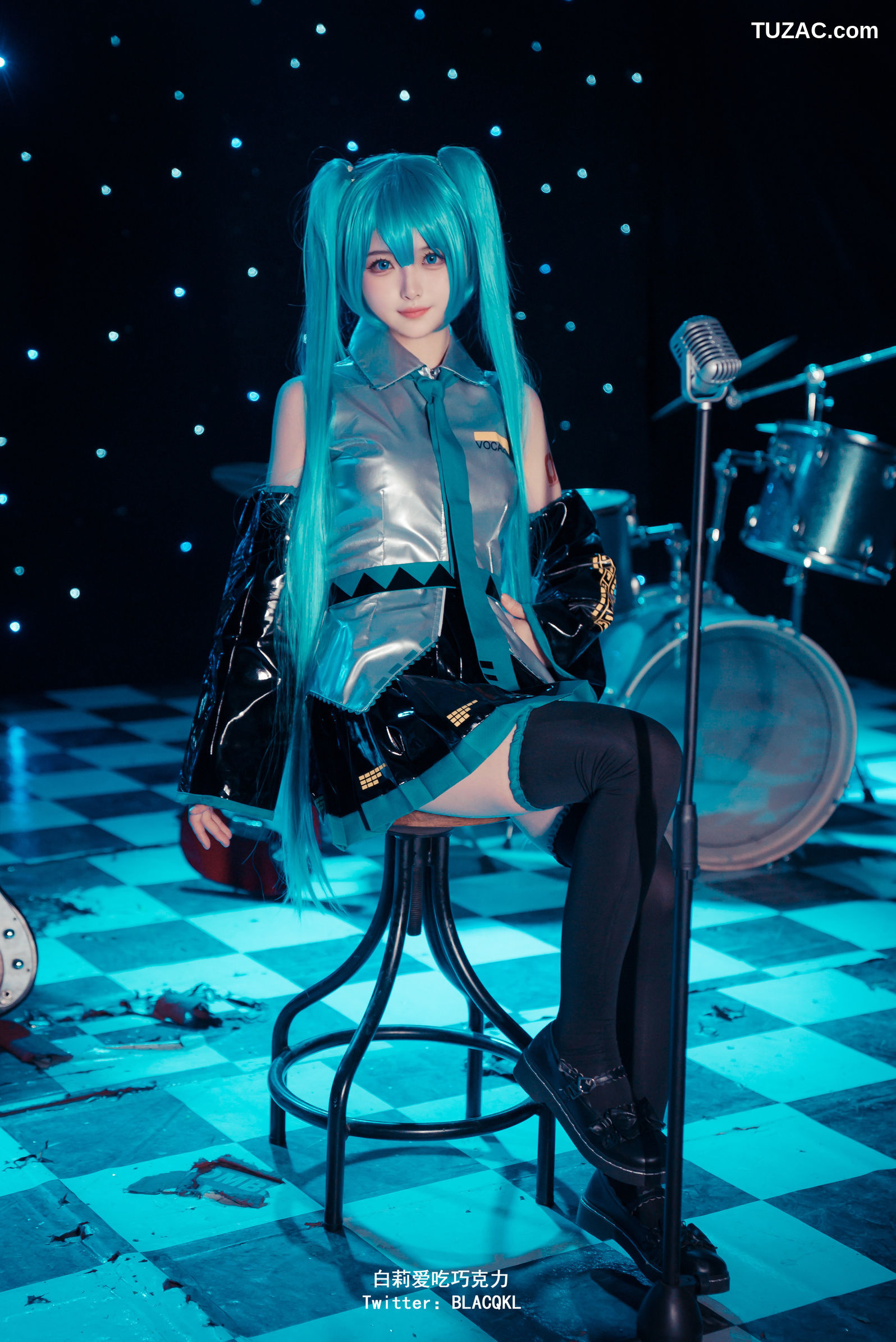 白莉爱吃巧克力-miku
