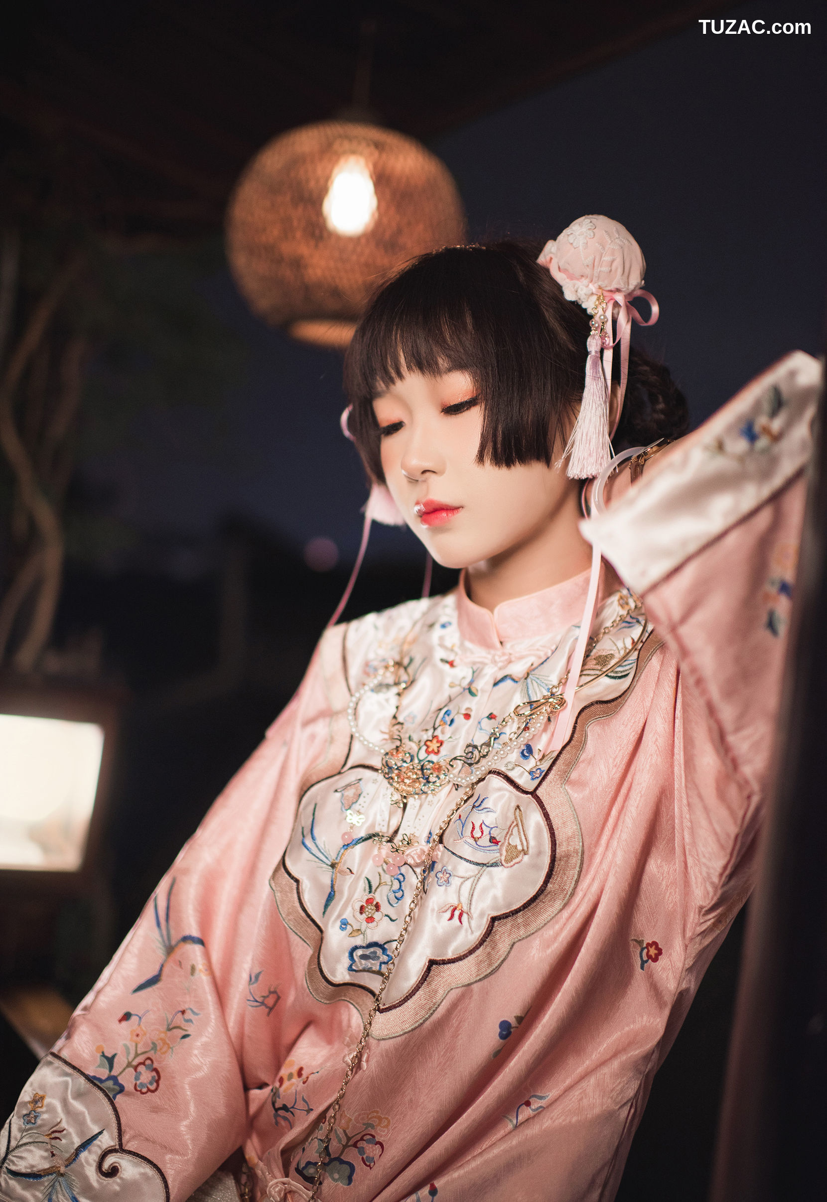 阿包也是兔娘-No.09-国潮少女-15P