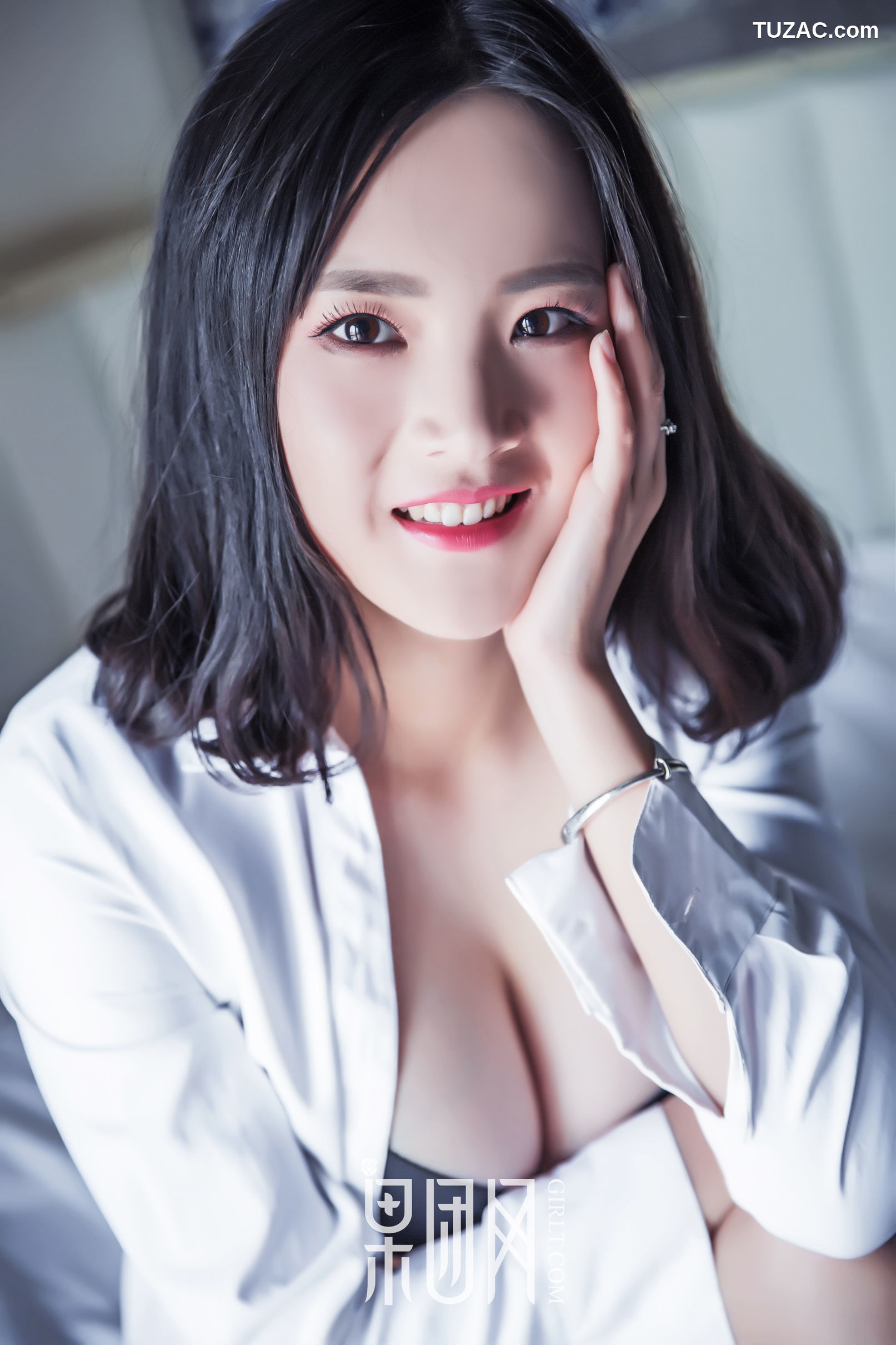 GIRLT果团网-024-草莓女孩