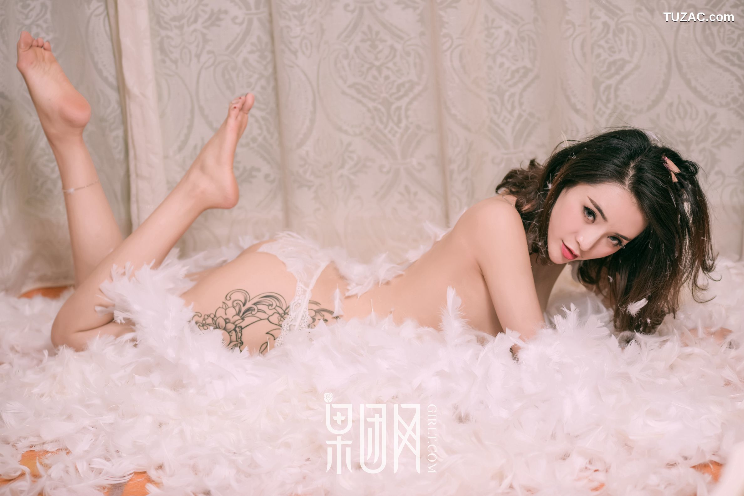 GIRLT果团网-077-张小喵-乳神不一样的诱惑