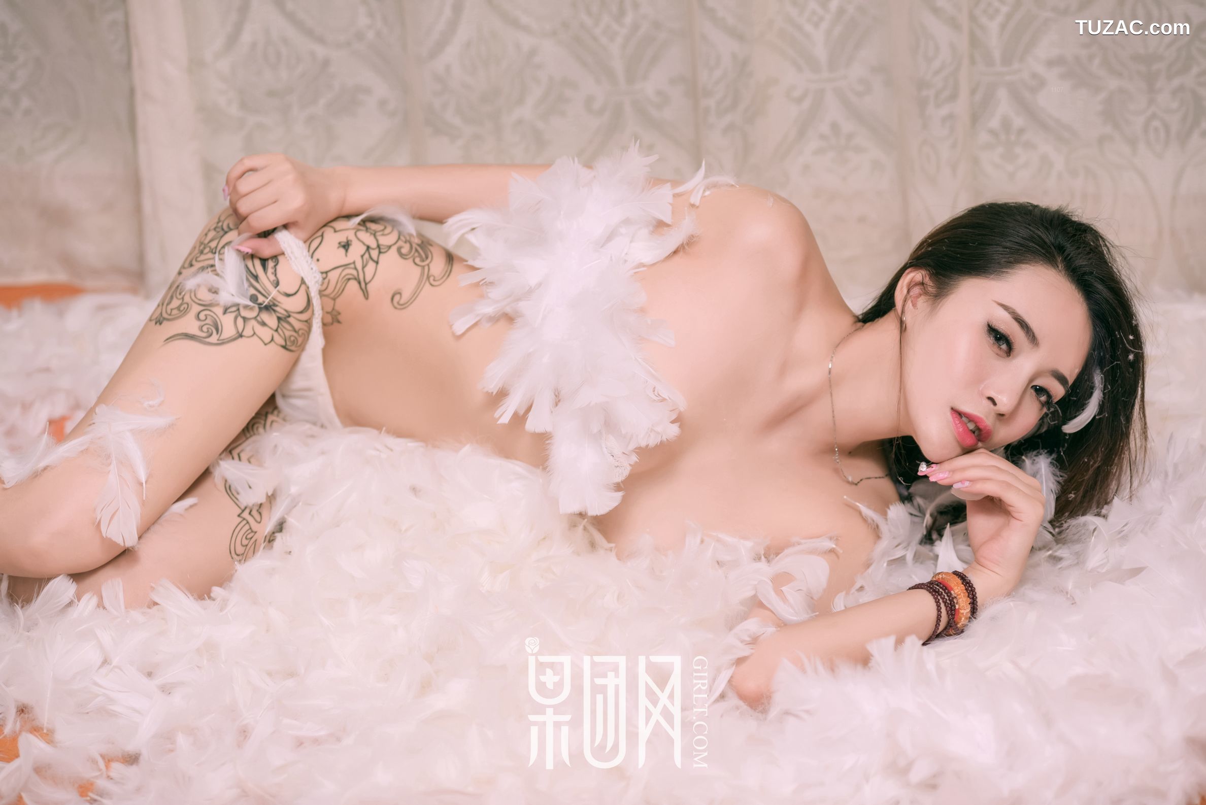 GIRLT果团网-077-张小喵-乳神不一样的诱惑