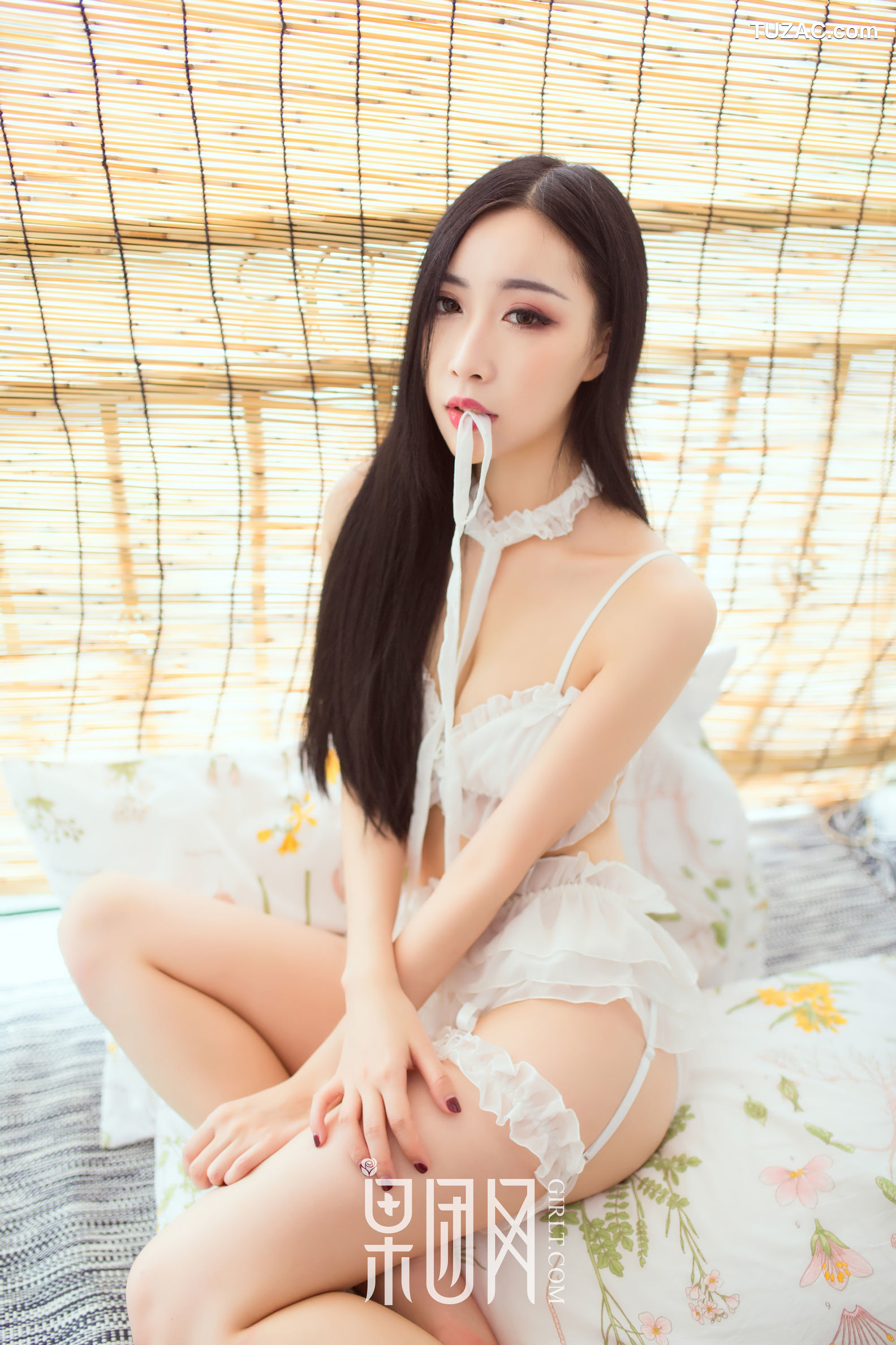 GIRLT果团网-099-小雨-白丝美照