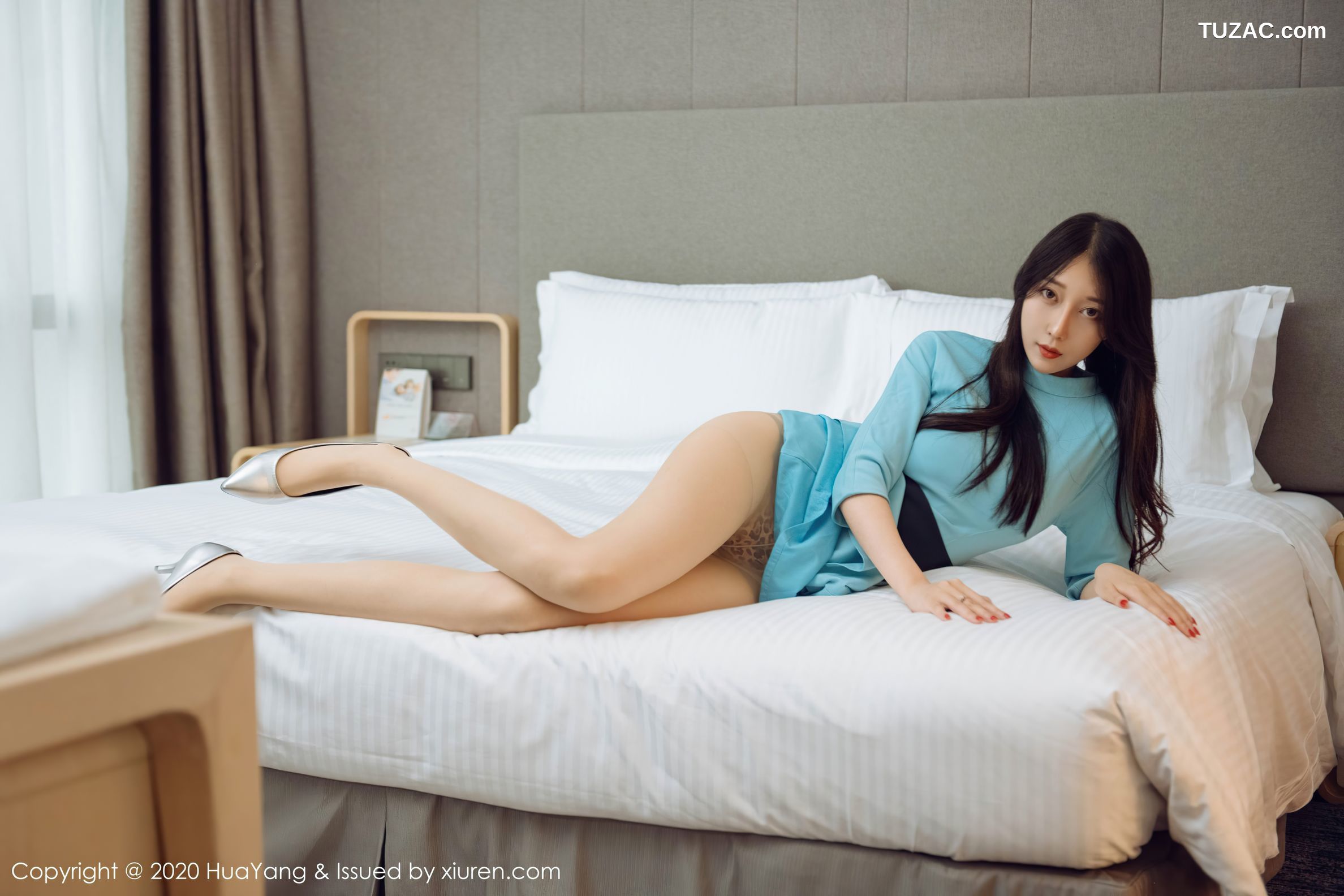HuaYang花漾-292-丽质模特-玥儿玥er丝袜美腿写真