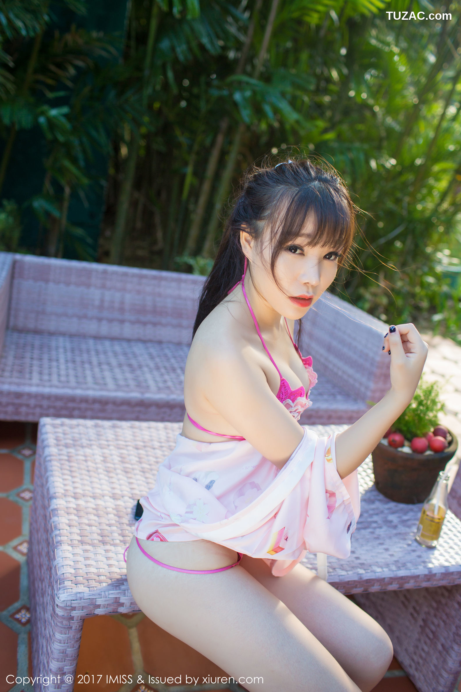 IMiss爱蜜社-155-芝芝booty-丁字裤美臀-粉嫩和服