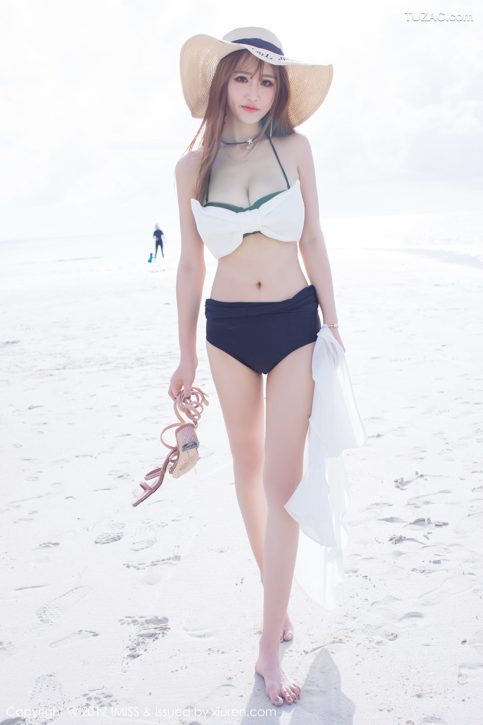 IMiss爱蜜社-179-妤薇Vivian-沙巴旅拍-绝美芭比娃娃