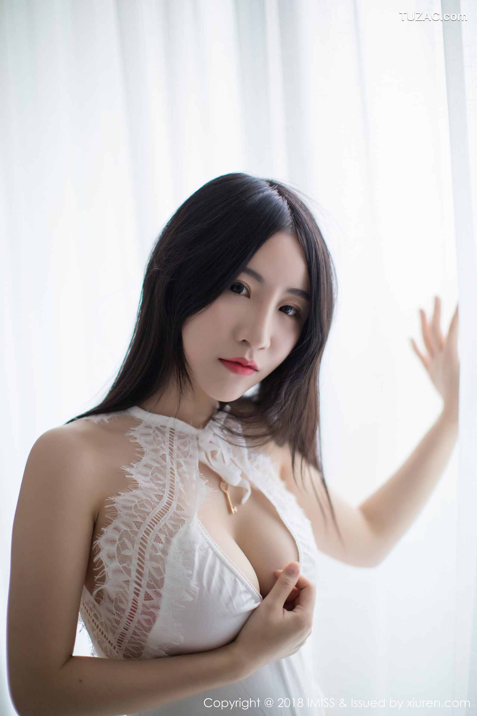 IMiss爱蜜社-249-绯月樱-白色蕾丝高叉连体衣