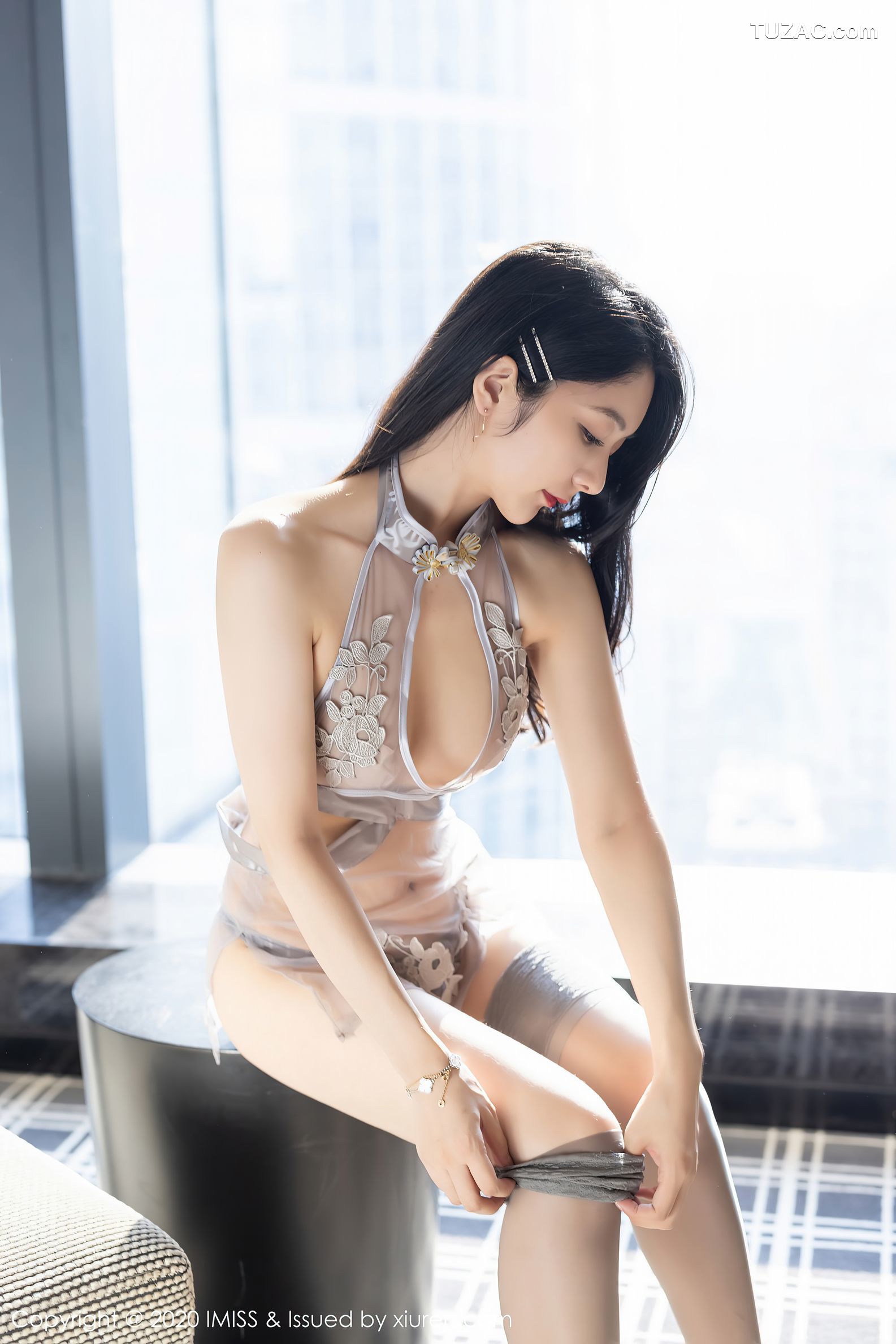 IMiss爱蜜社-518-angela小热巴-丝足美腿灵动曼妙