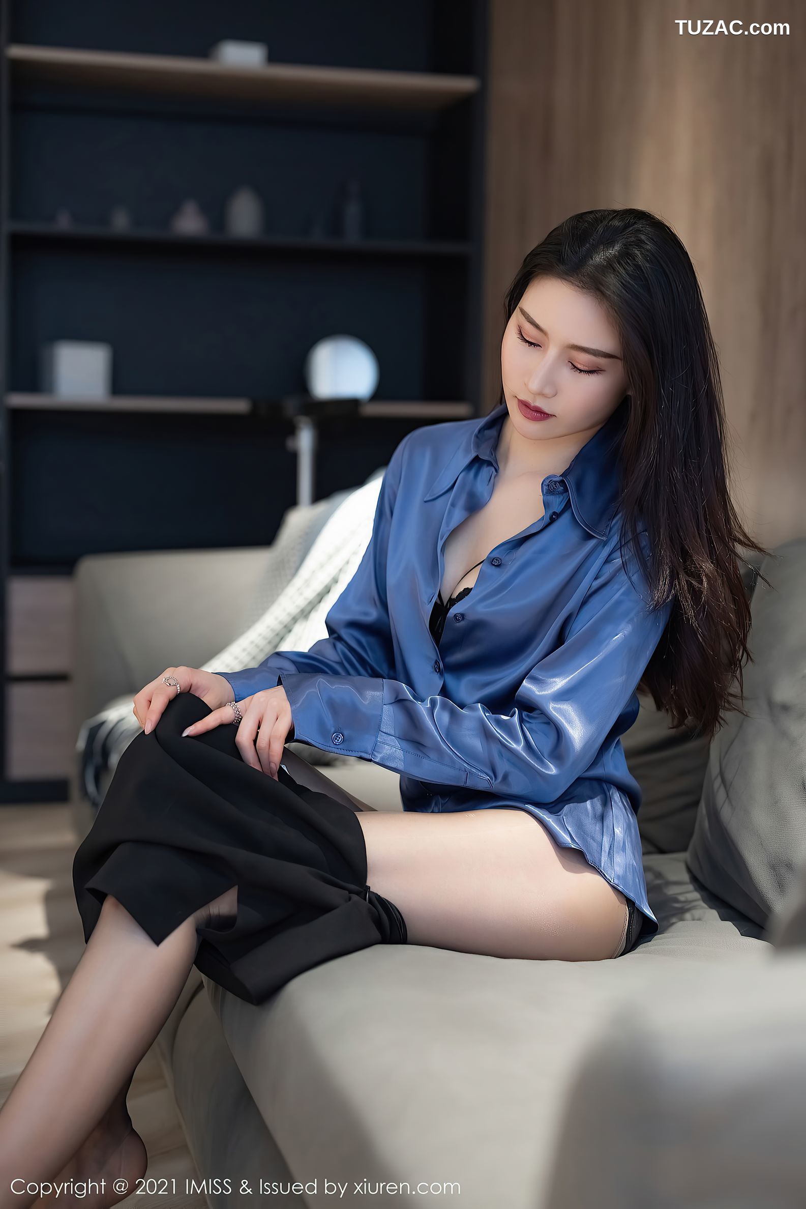 IMiss爱蜜社-604-Vanessa-职场OL蓝衬衫黑短裙黑蕾丝内衣-2021.06.18