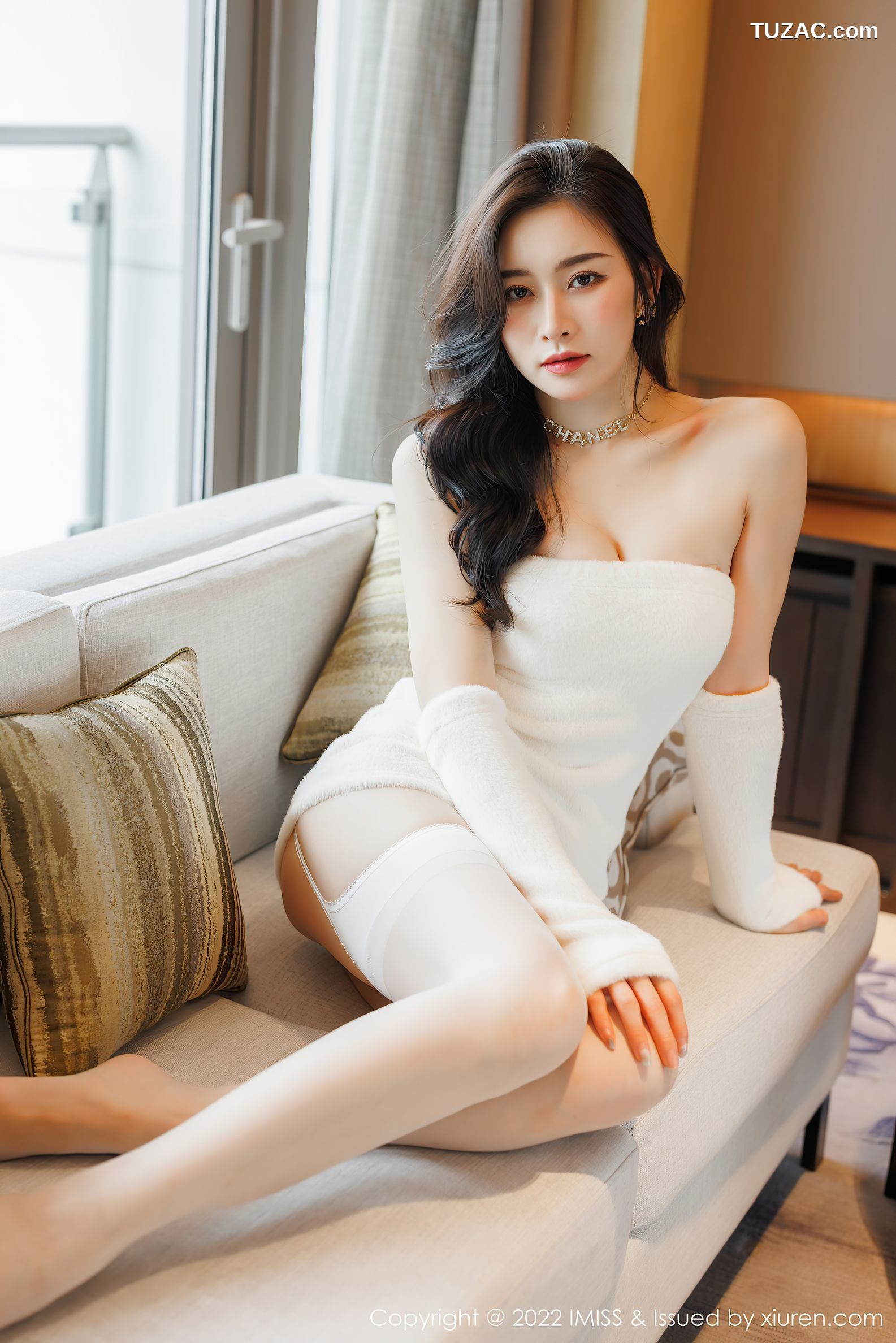 IMiss爱蜜社-671-Vanessa-白抹胸短裙白色蕾丝内衣白丝吊带袜-2022.03.15