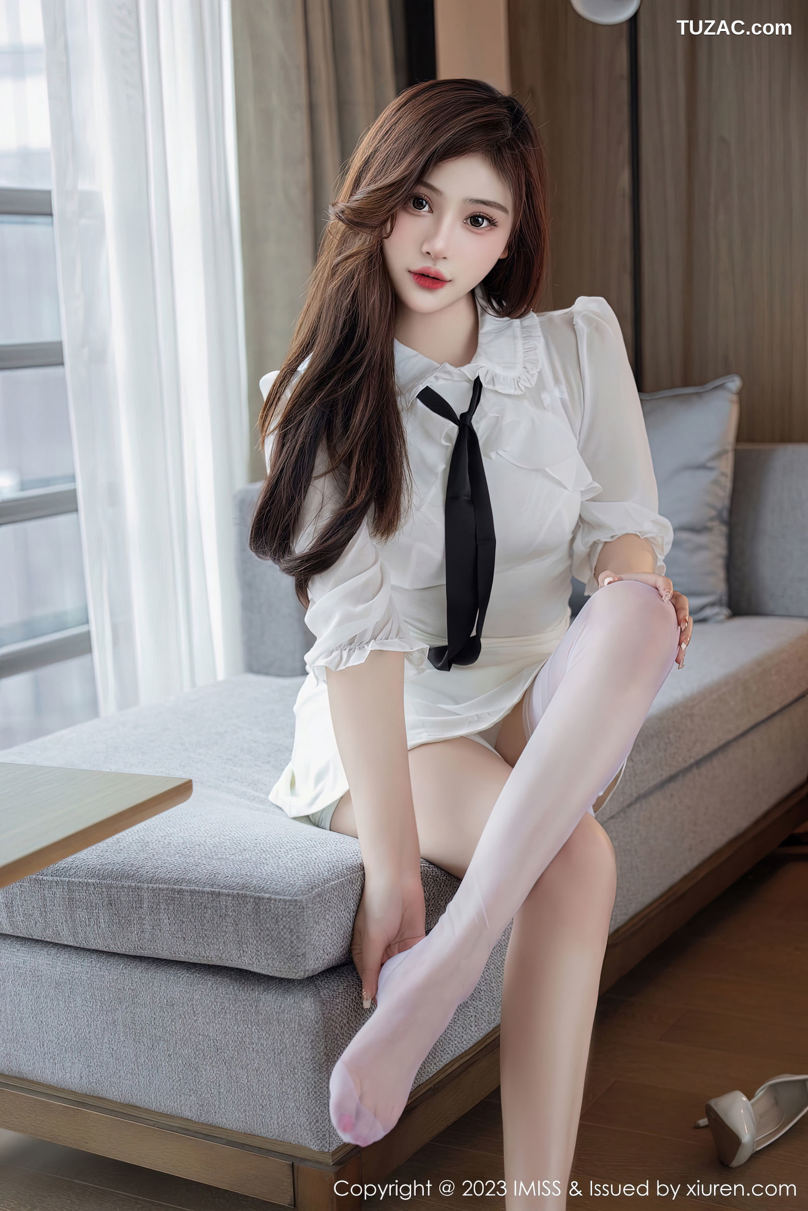 IMiss爱蜜社-712-Lavinia肉肉-白色薄纱服饰蕾丝内衣白丝吊带袜-2023.01.16