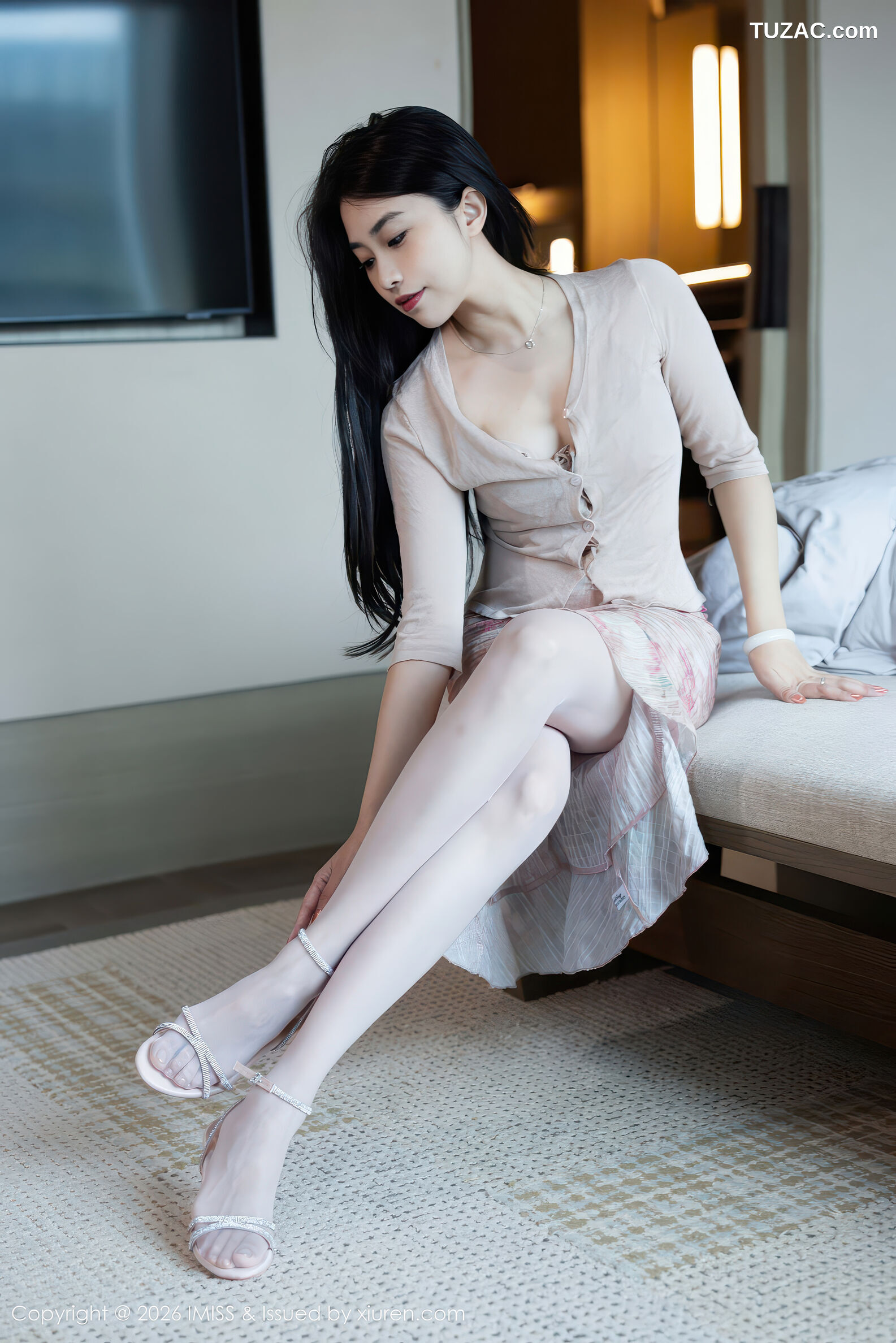 IMiss爱蜜社-804-许诺Sabrina-吊带裙红心内衣-2026.01.04
