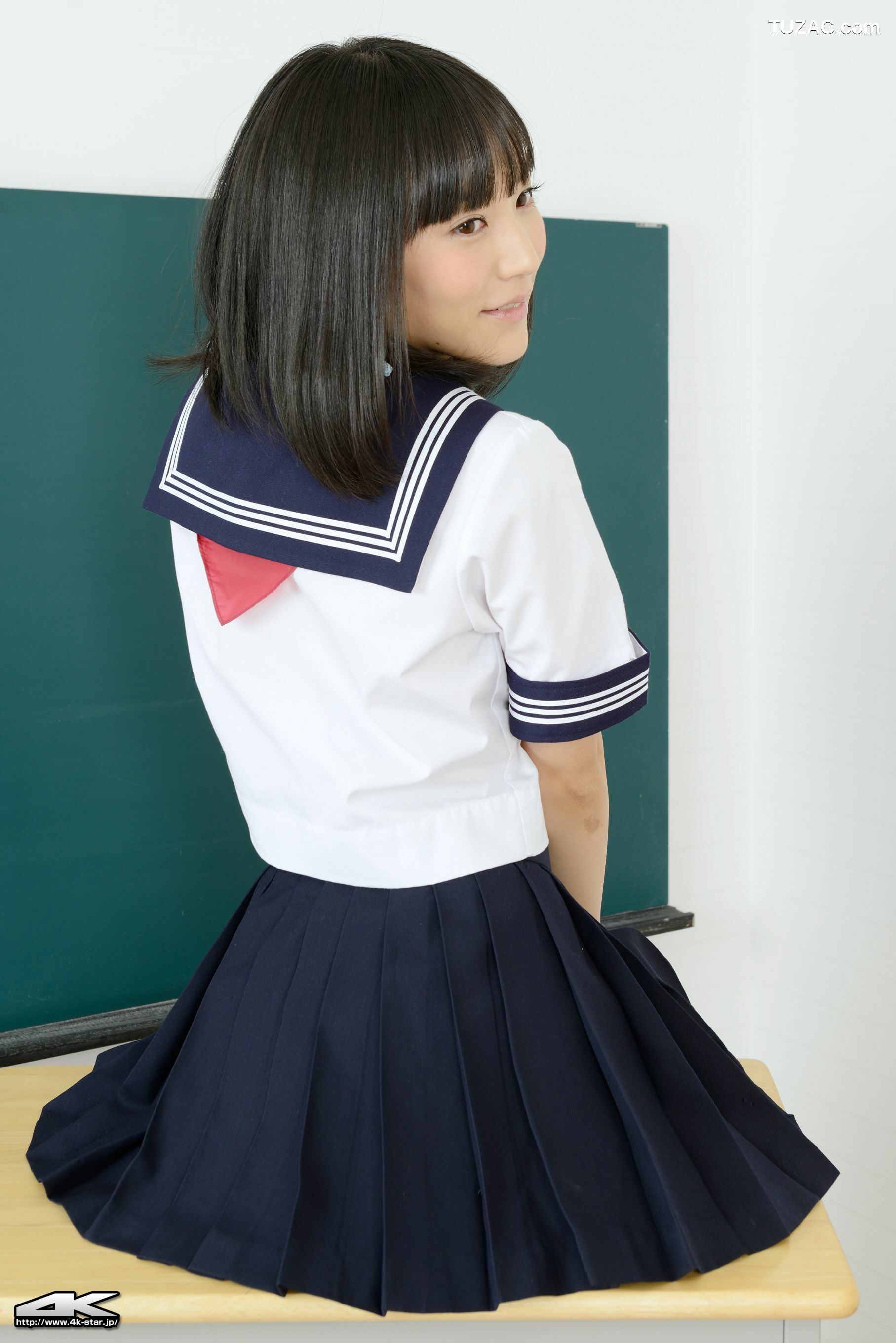 4K-STAR_ NO.00306 浜田由梨 School Girl JK制服 写真集[80P]