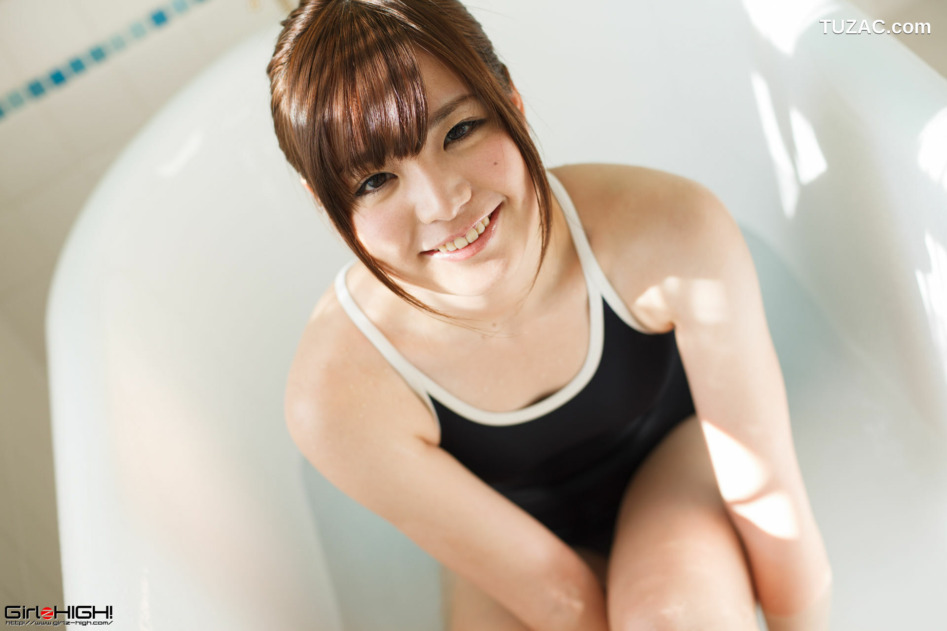 Girlz-High_吉見りぃな Riina Yoshimi  #g024 Gravure Gallery 04 写真集[20P]