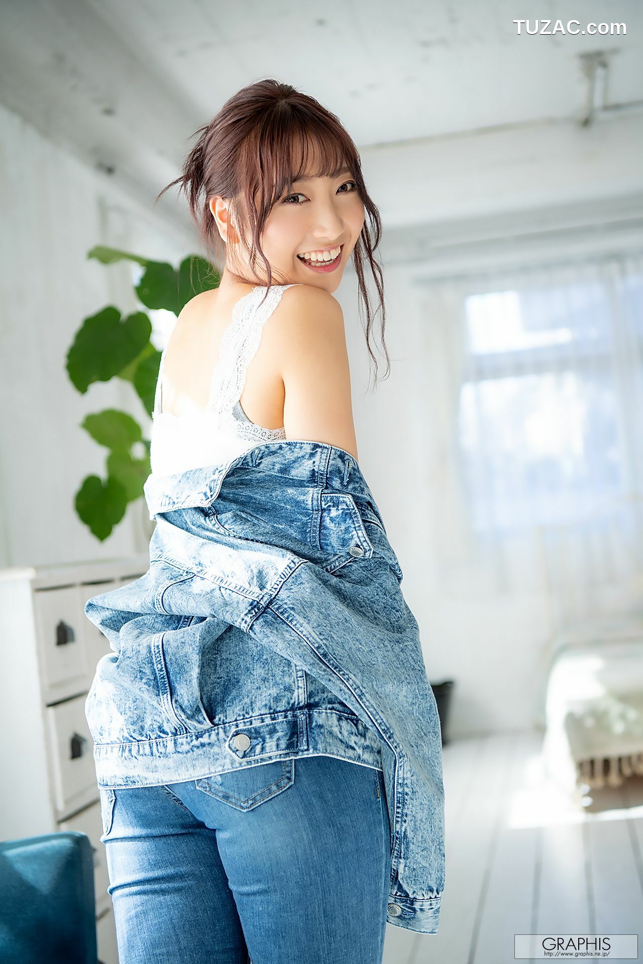 Graphis_ NO.463 加美杏奈 《Angel Smile》 写真集[70P]