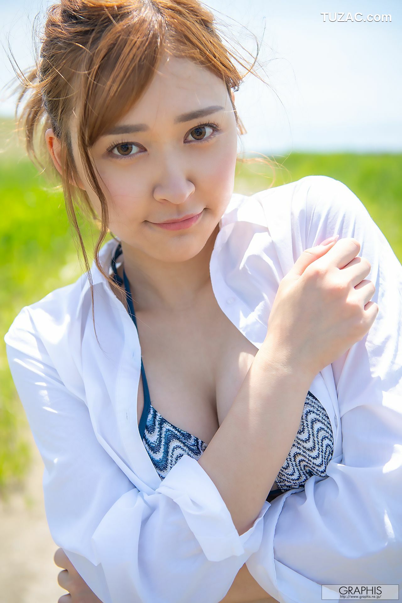 Graphis_ 初脱ぎ娘 No.170 蜜美杏 An Mitsumi First Gravure [70P]