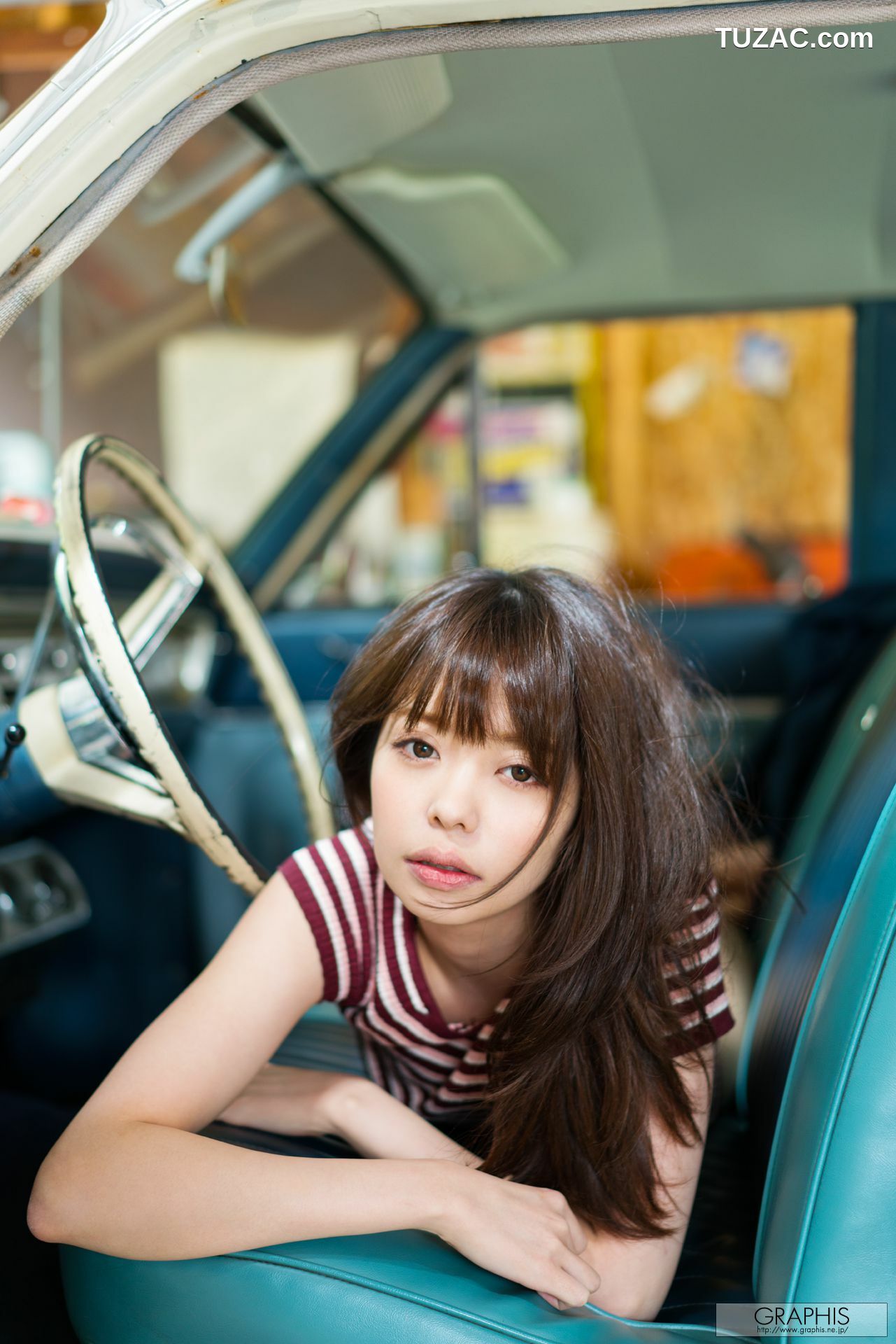 Graphis_Kaname Ootori 凰かなめ/凤香奈芽 First Gravure 初脫ぎ娘 写真集[71P]