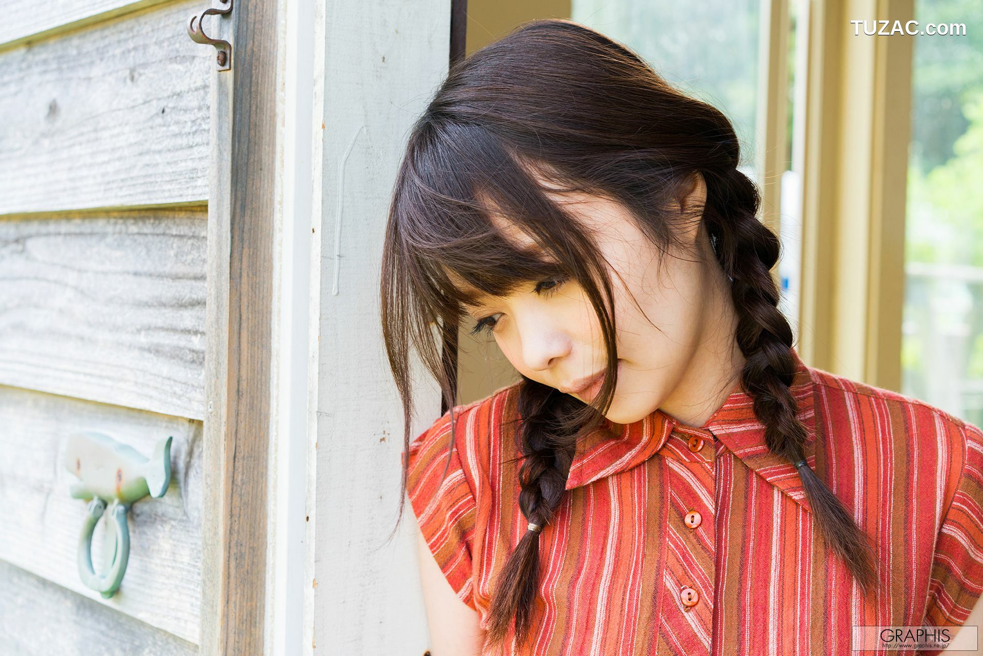 Graphis_Kaname Ootori 凰かなめ/凤香奈芽 First Gravure 初脫ぎ娘 写真集[71P]