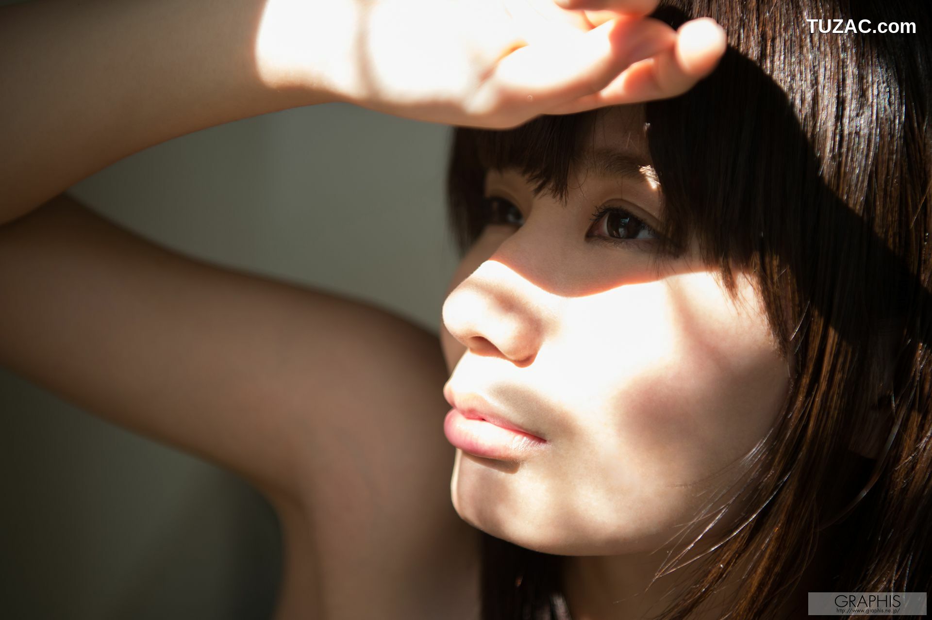 Graphis_Mii Kurii 栗衣みい/栗衣美伊 First Gravure 初脫ぎ娘 写真集[66P]