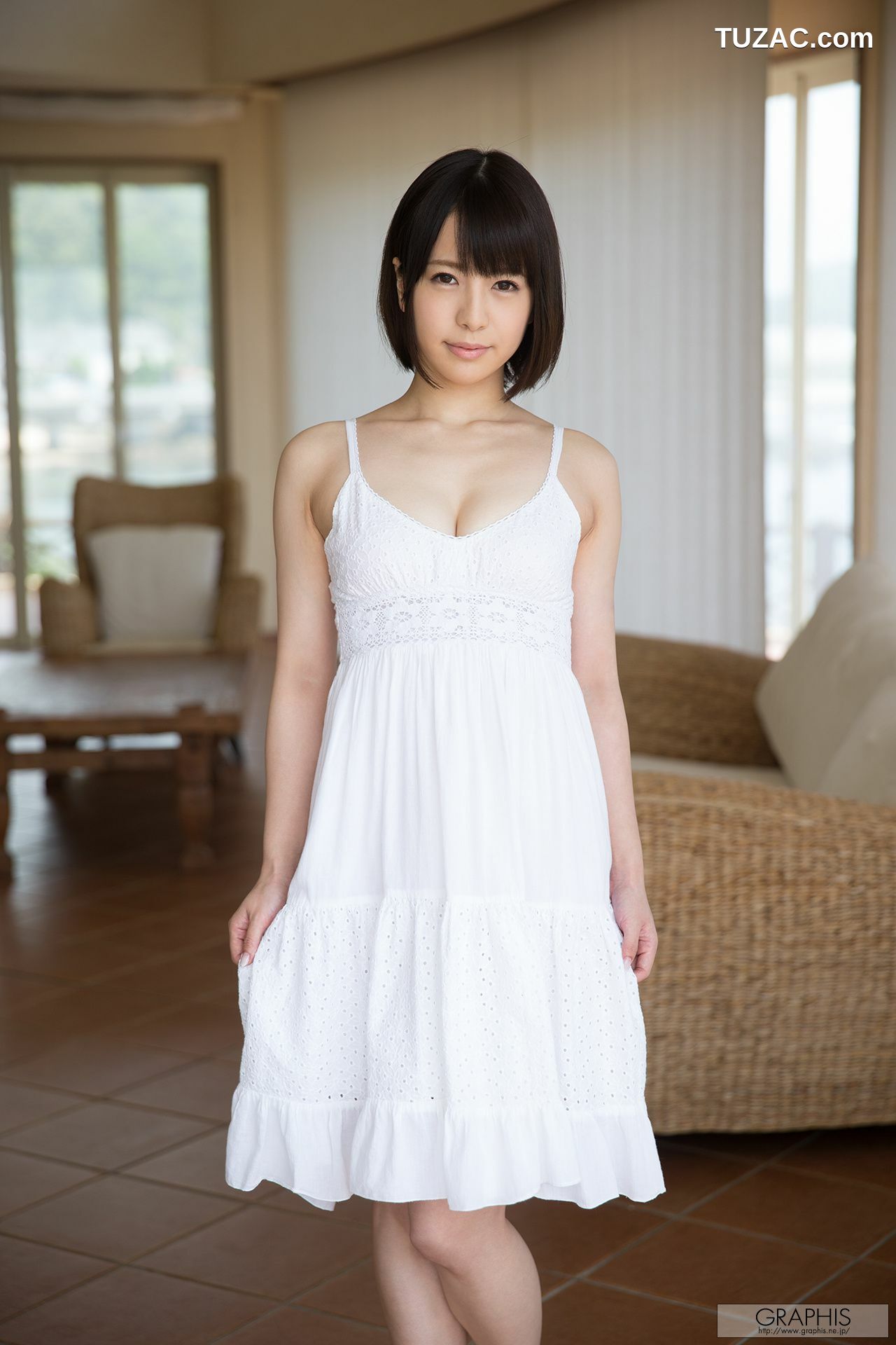 Graphis_Nagakura Sena 永倉せな/永仓濑奈 First Gravure 初脫ぎ娘 写真集[44P]