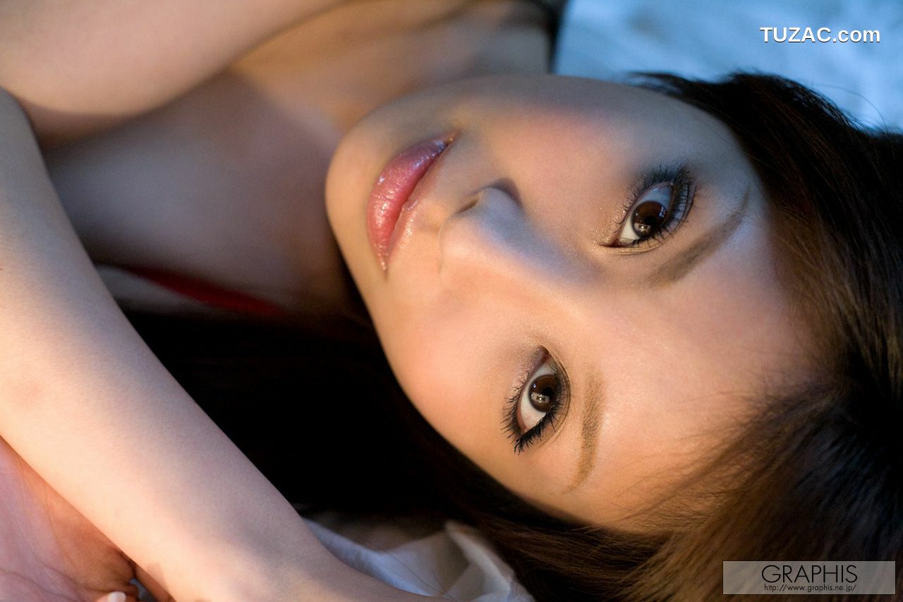 Graphis_Reira Amane 雨音レイラ First Gravure 初脱ぎ娘 写真集[21P]