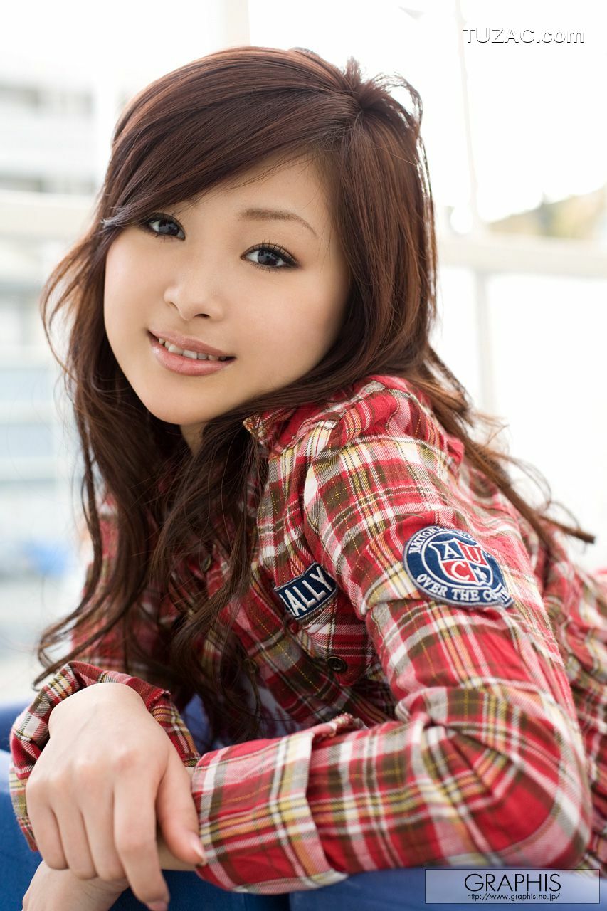 Graphis_Suzuka Ishikawa 石川铃华 First Gravure 初脱ぎ娘 写真集[31P]