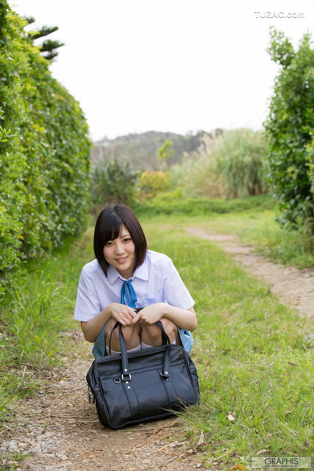 Graphis_Umi Hirose 広瀬うみ/广濑海 First Gravure 初脫ぎ娘 写真集[49P]