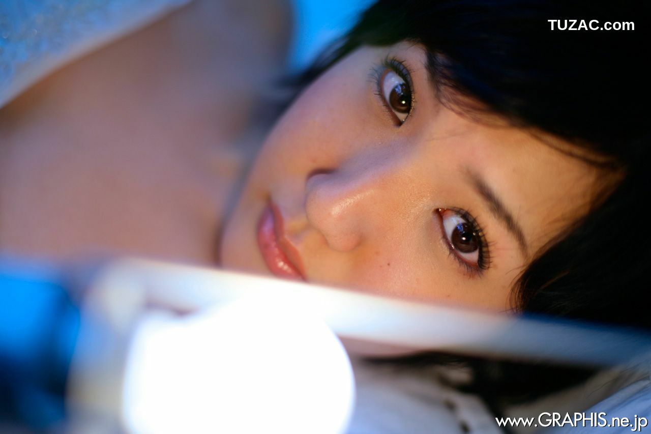 Graphis_Uran Minami 南优兰 First Gravure 初脱ぎ娘 写真集[36P]
