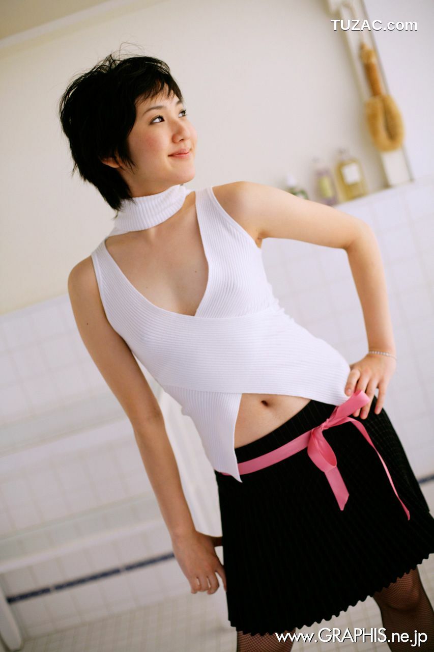 Graphis_Uran Minami 南优兰 First Gravure 初脱ぎ娘 写真集[36P]