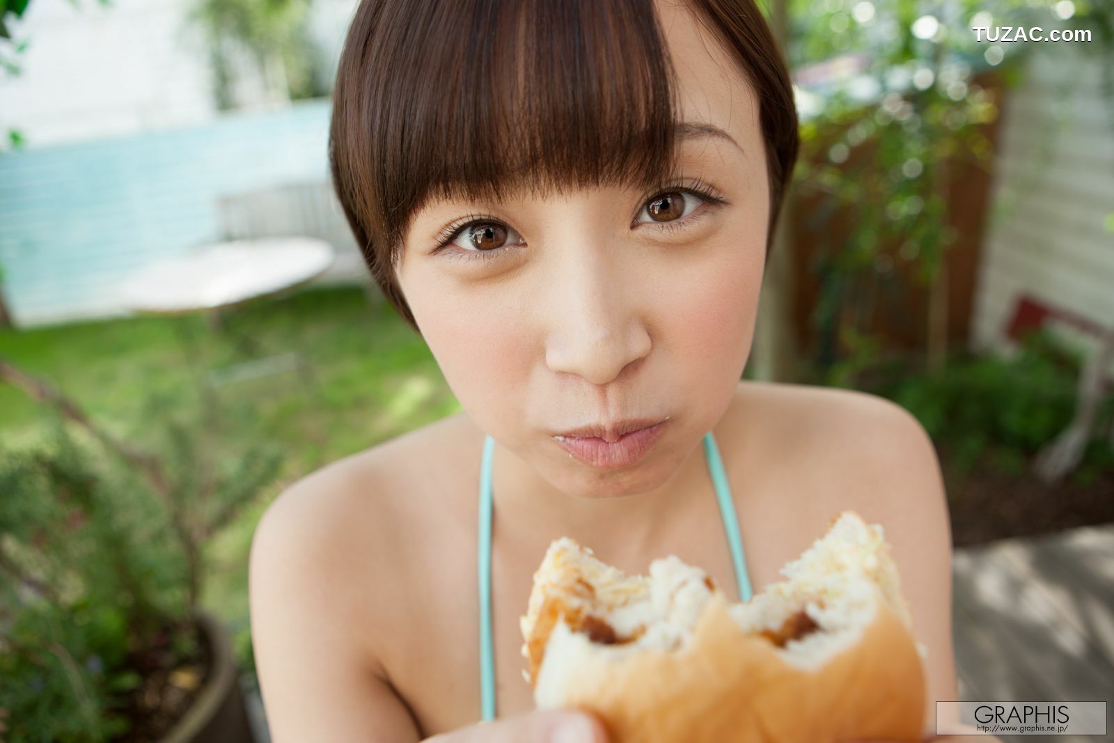 Graphis_きみの歩美/君野步美 First Gravure 初脱ぎ娘 写真集[54P]