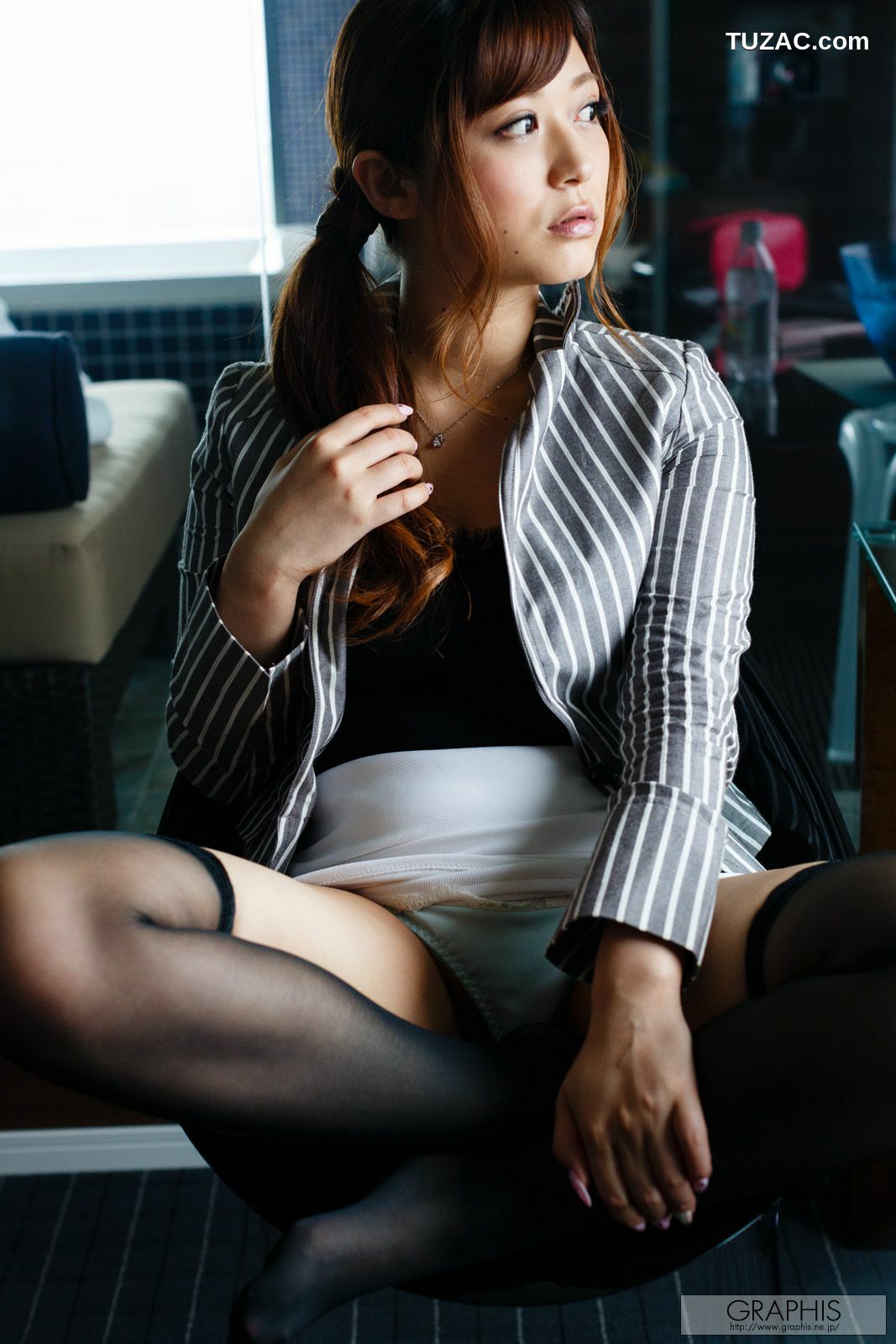 Graphis_さとう遥希/佐藤遥希《Harukichi》 Gals 写真集[23P]